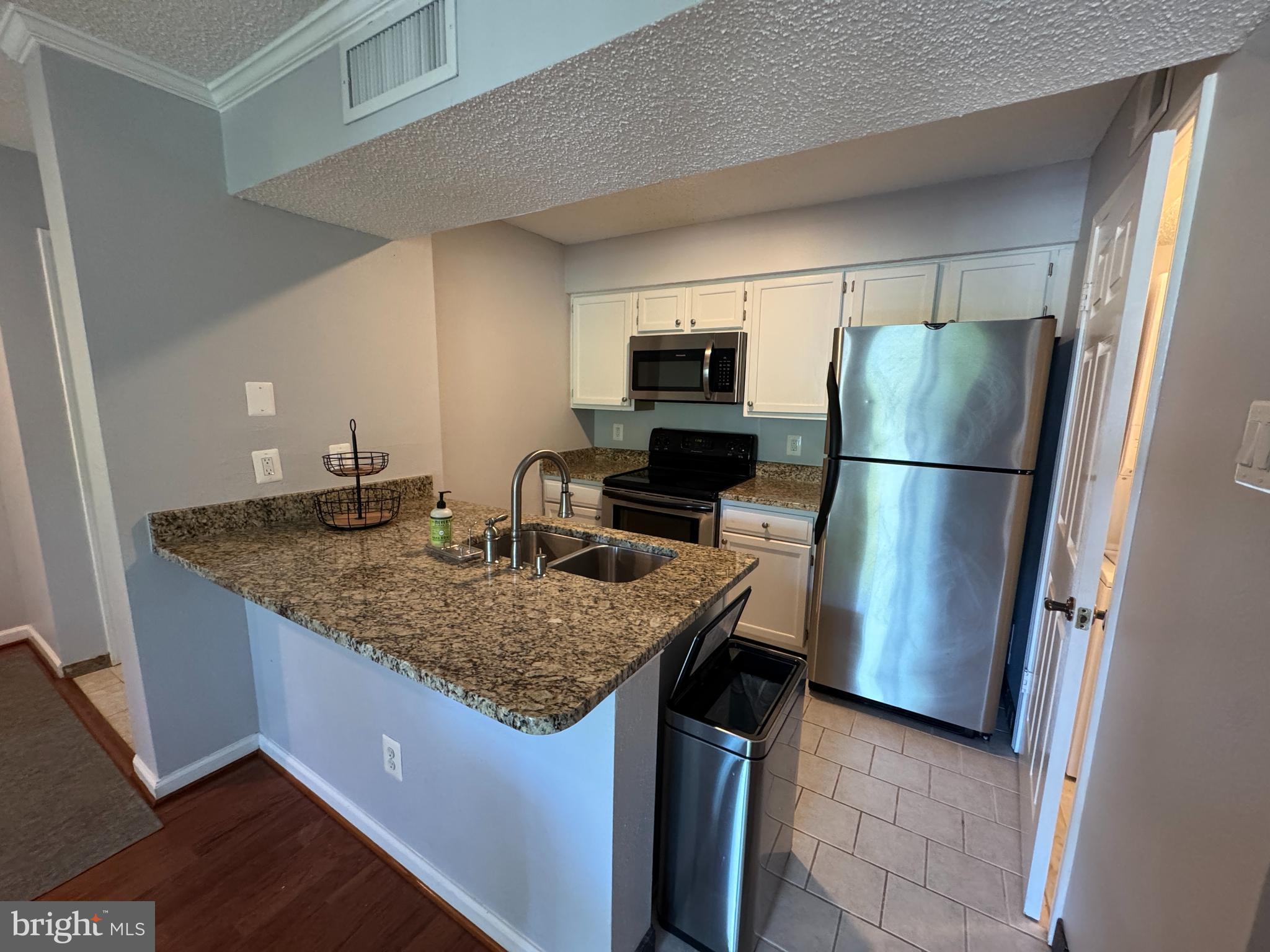 1524 LINCOLN WAY 416
