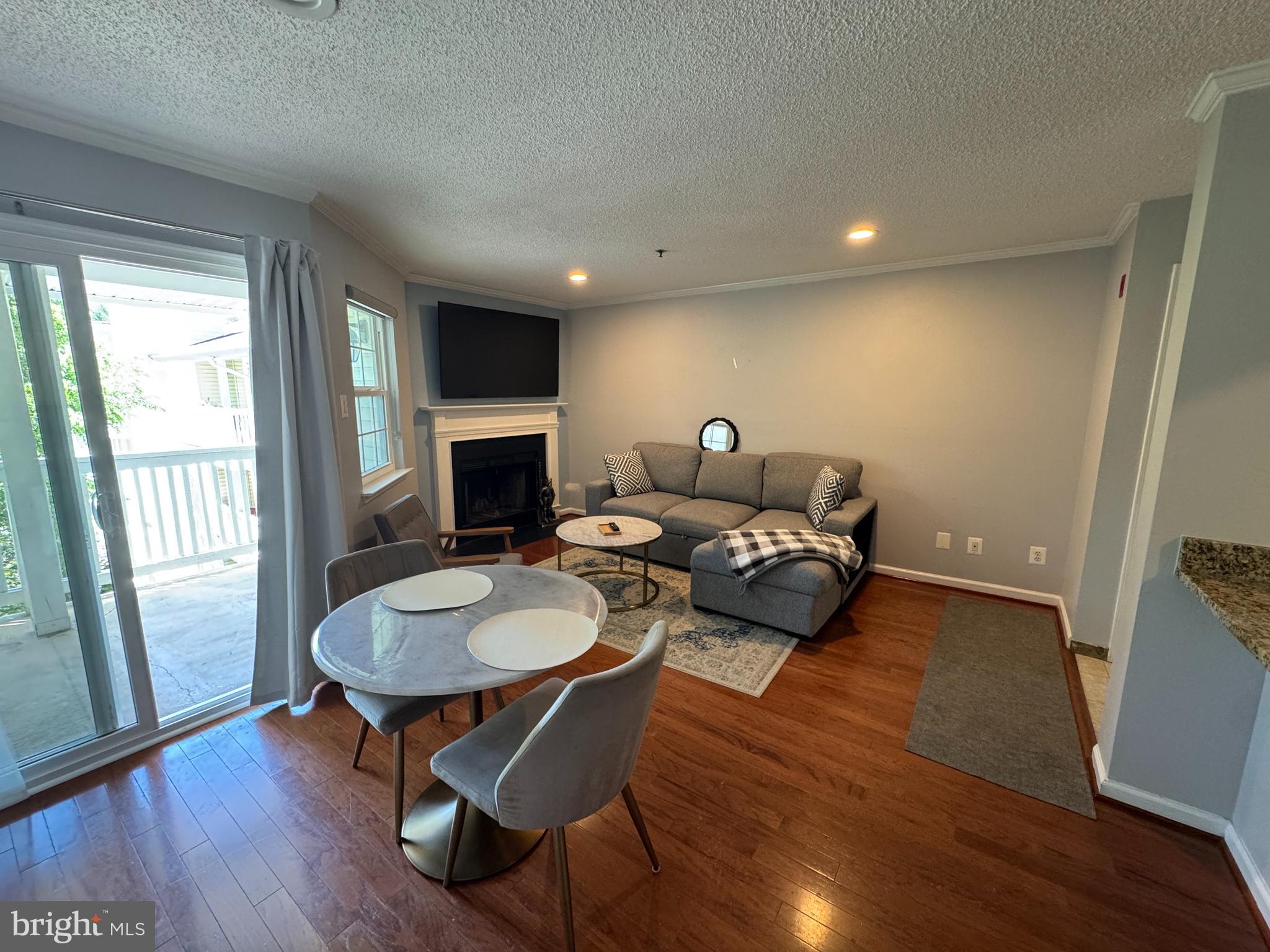 1524 LINCOLN WAY 416