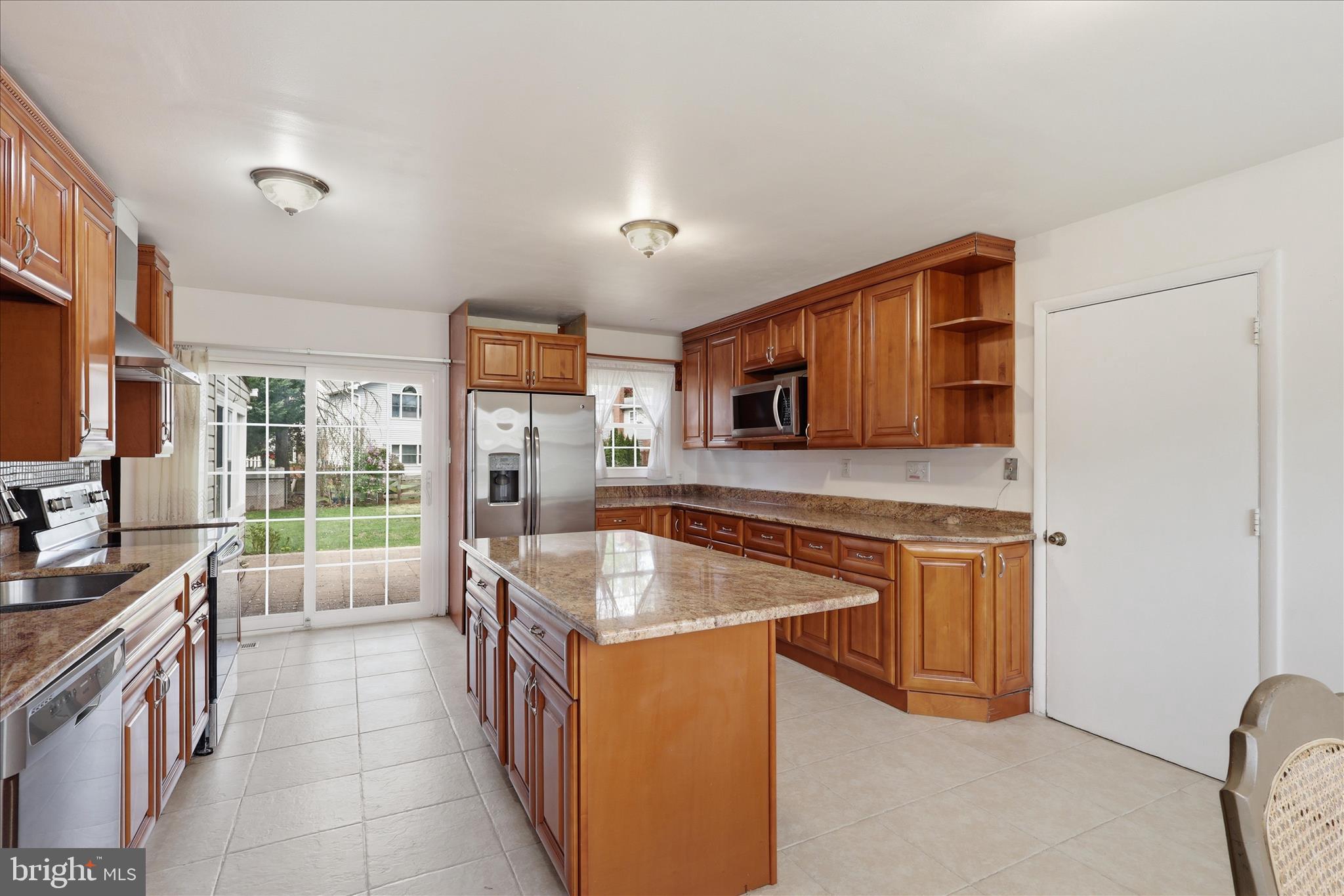 BROOKFIELD - Residential