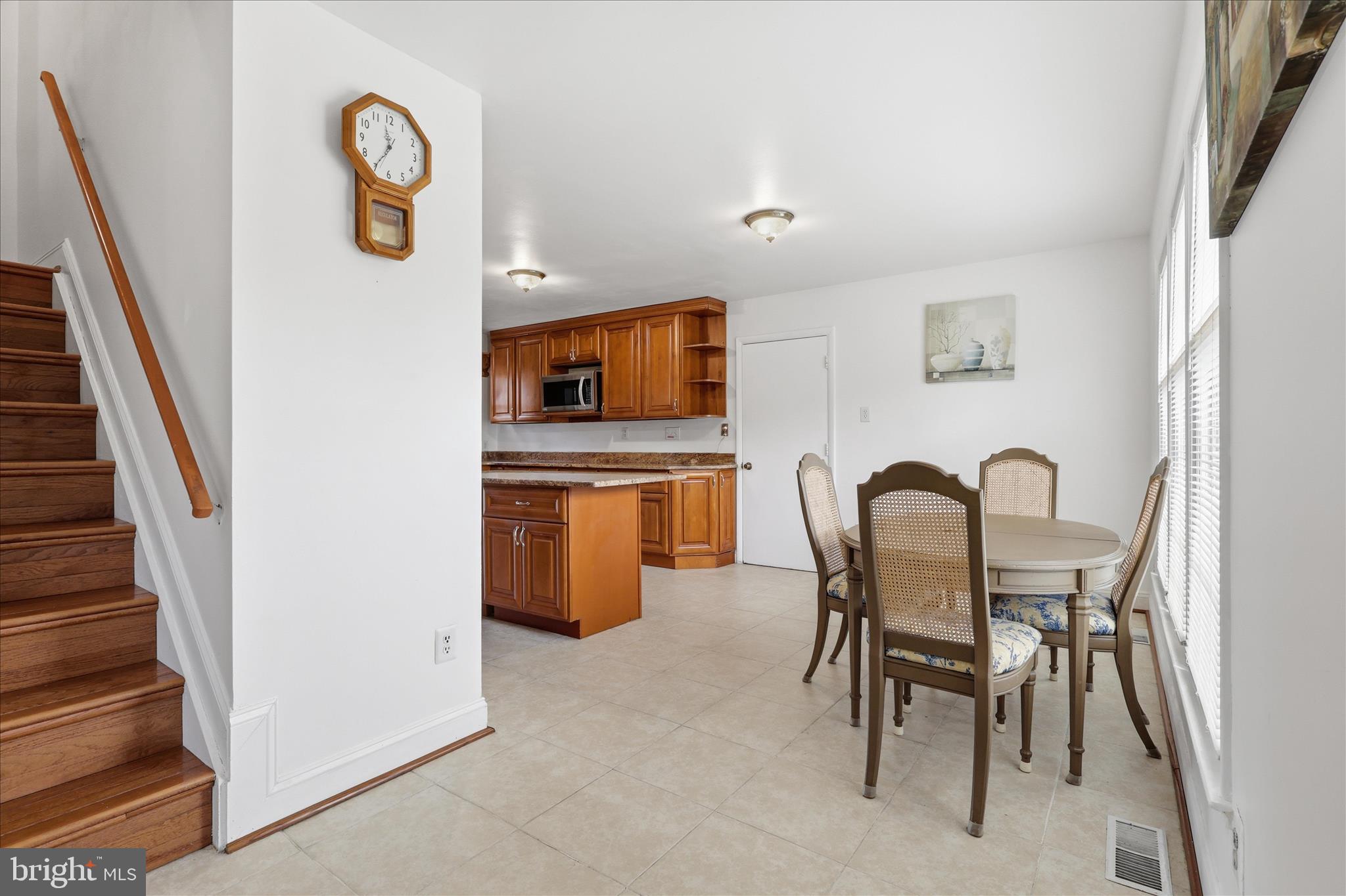 BROOKFIELD - Residential