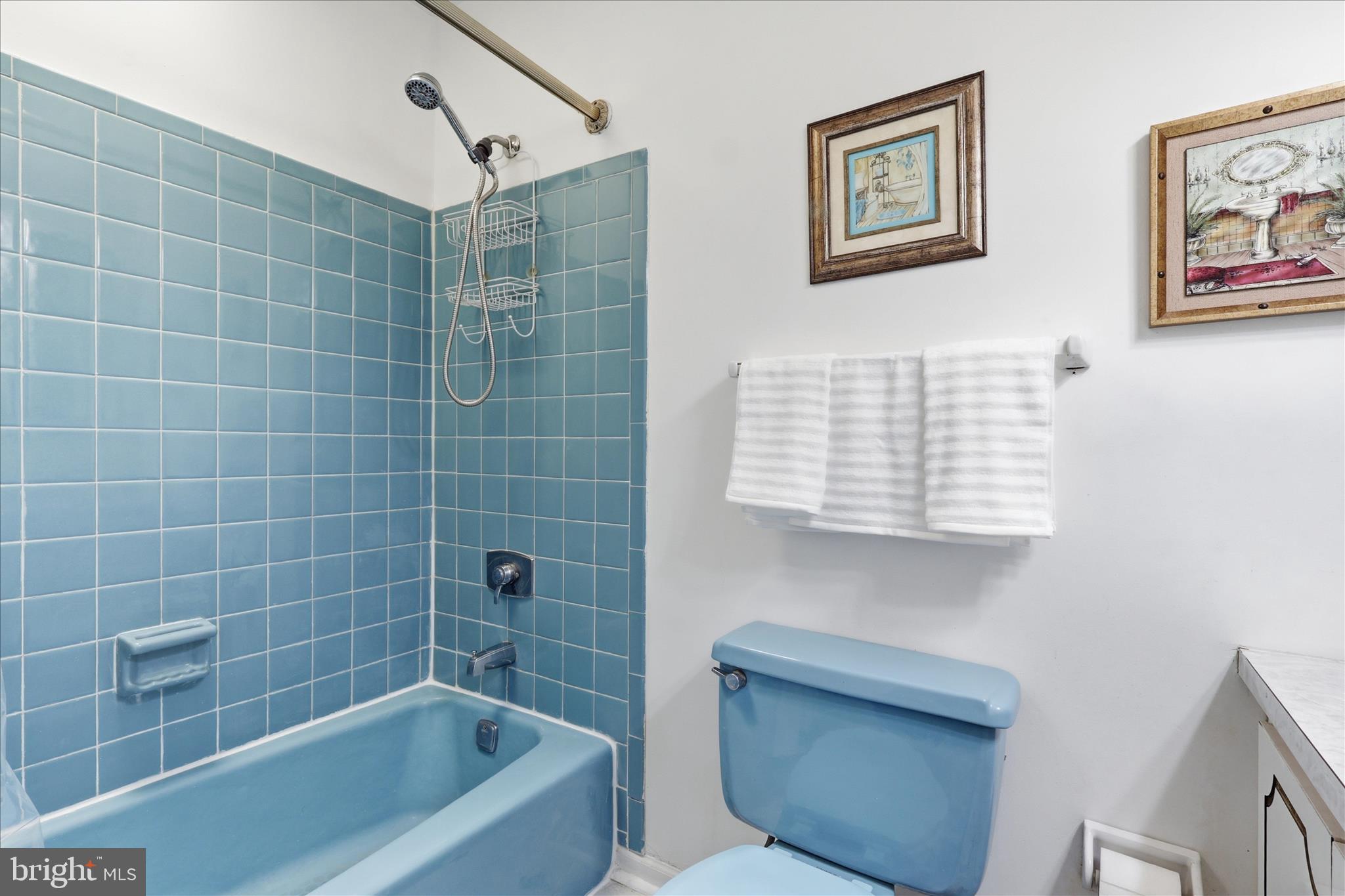 BROOKFIELD - Residential