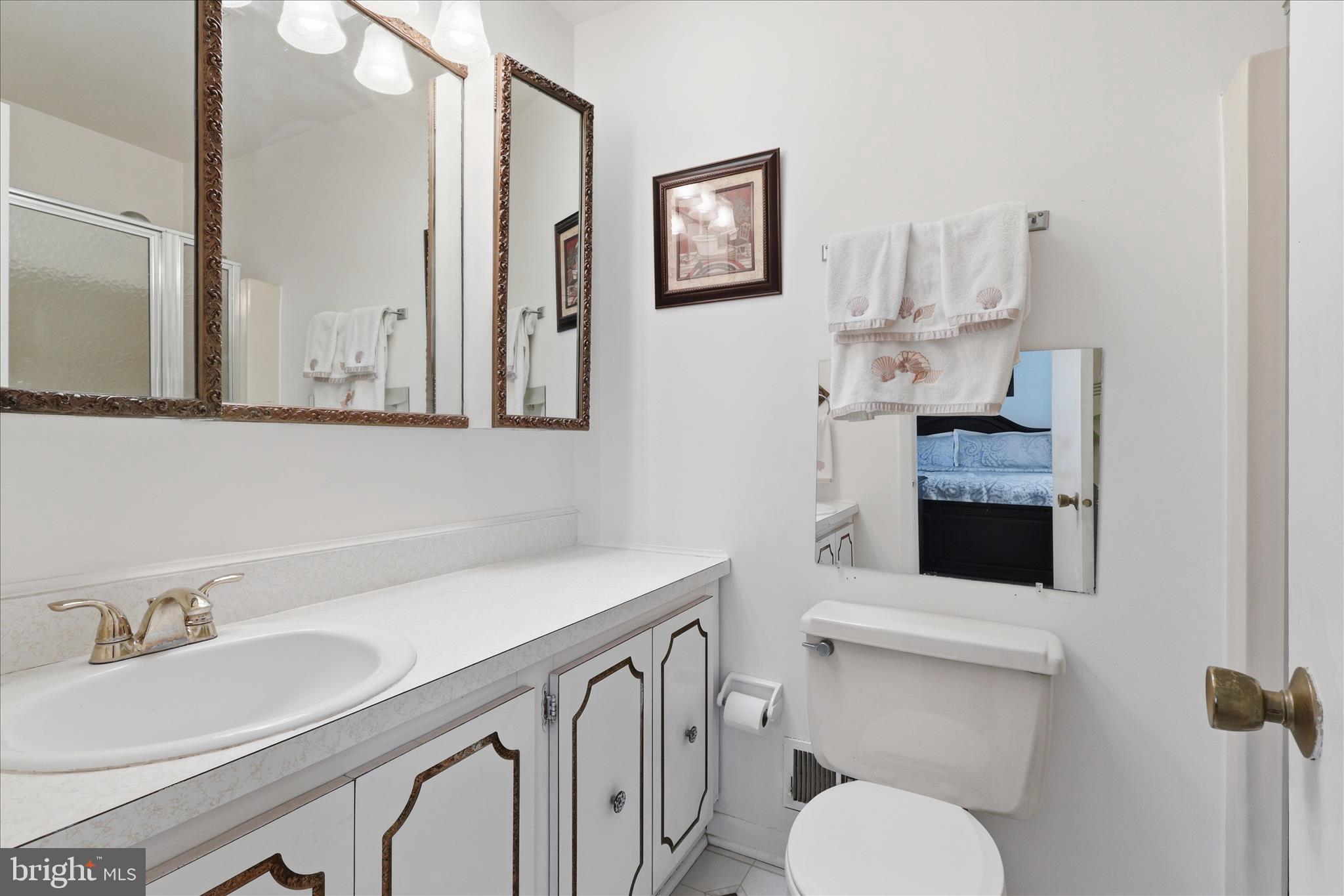 BROOKFIELD - Residential