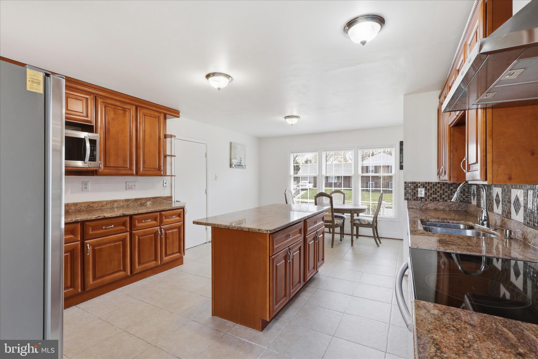 BROOKFIELD - Residential