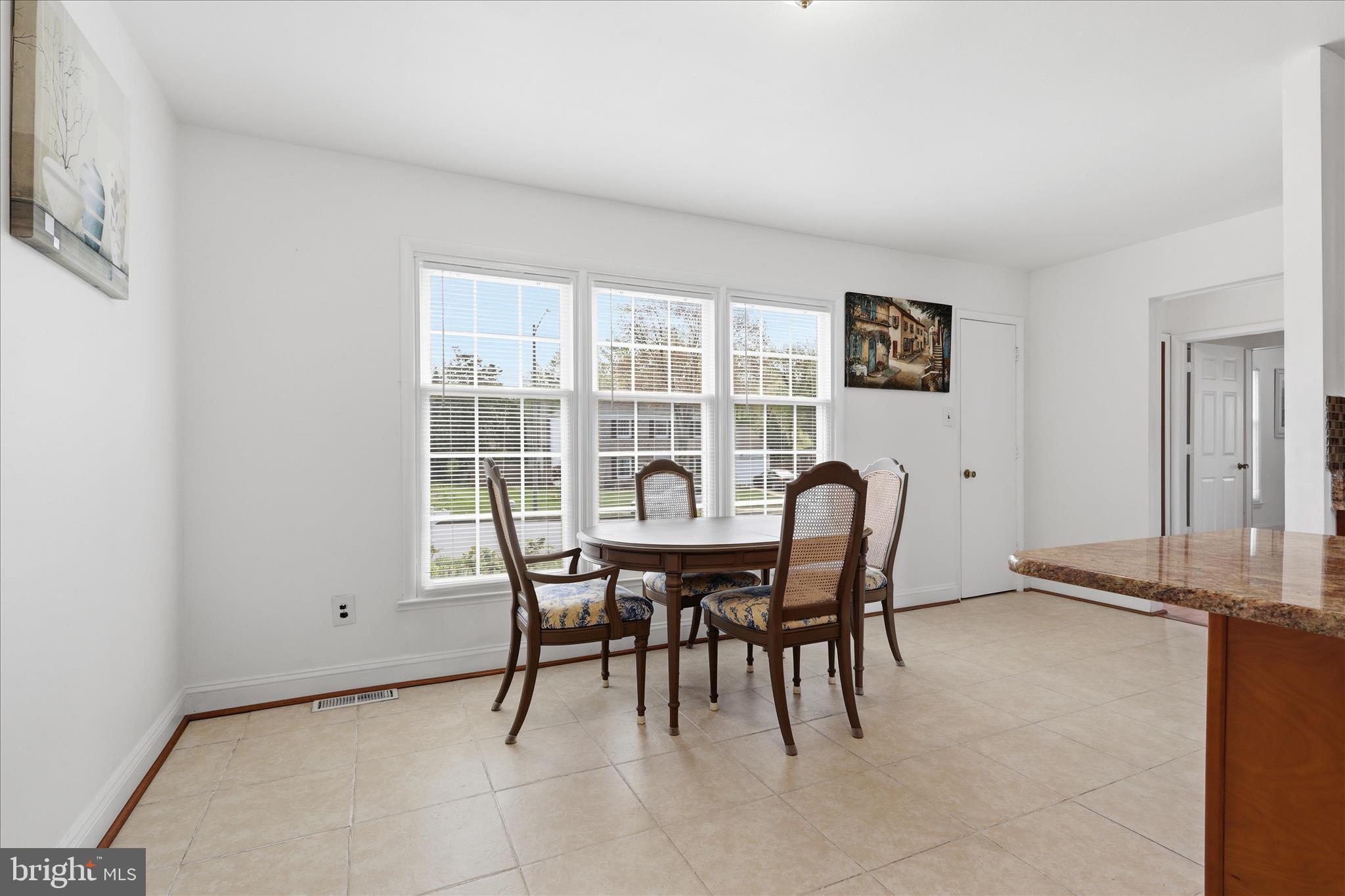 BROOKFIELD - Residential