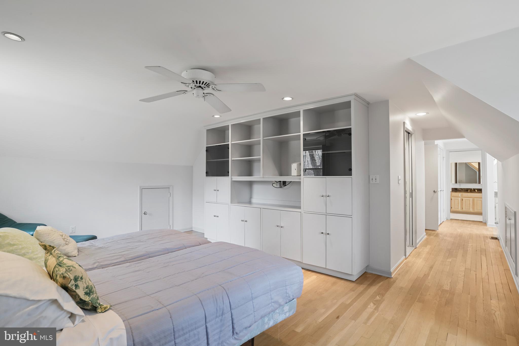 OLD FARM - Residential