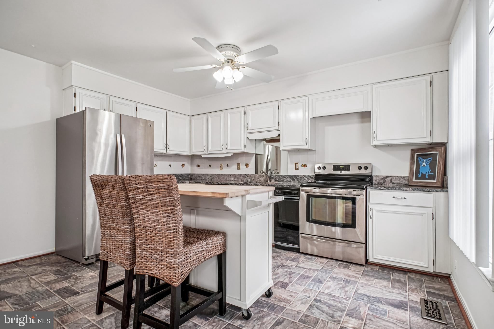 CHURCHILL SQUARE - Residential