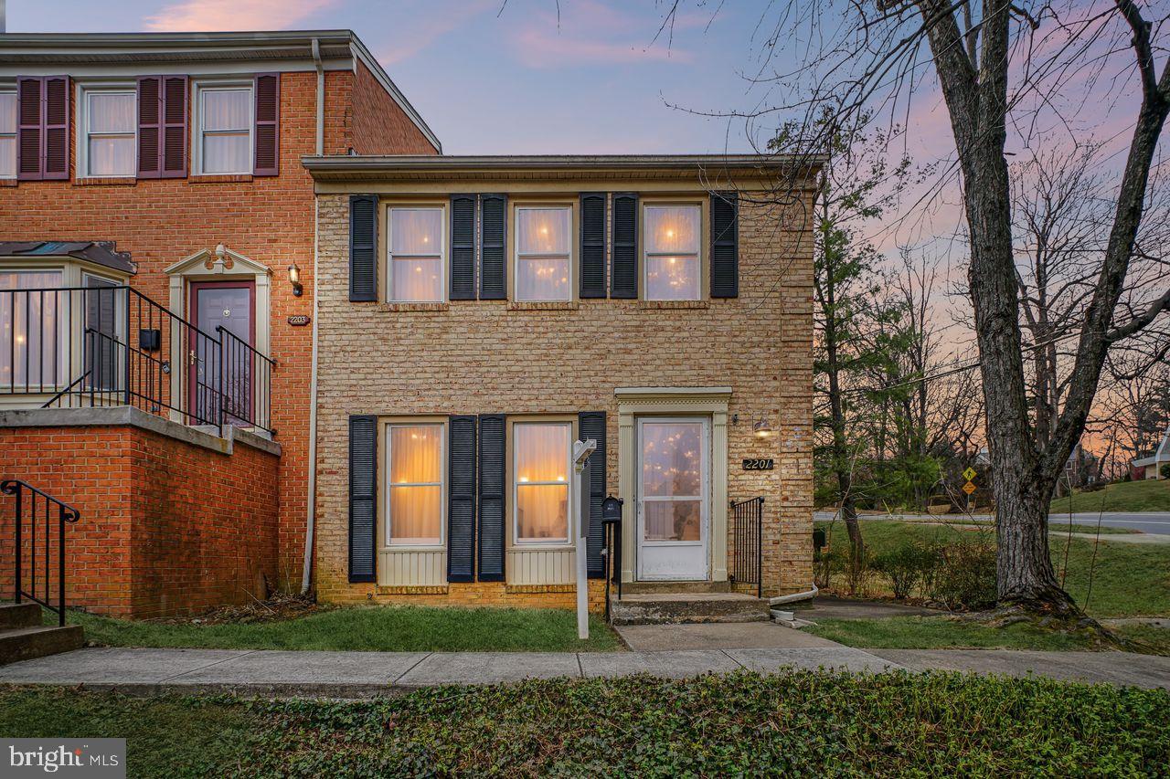 CHURCHILL SQUARE - Residential