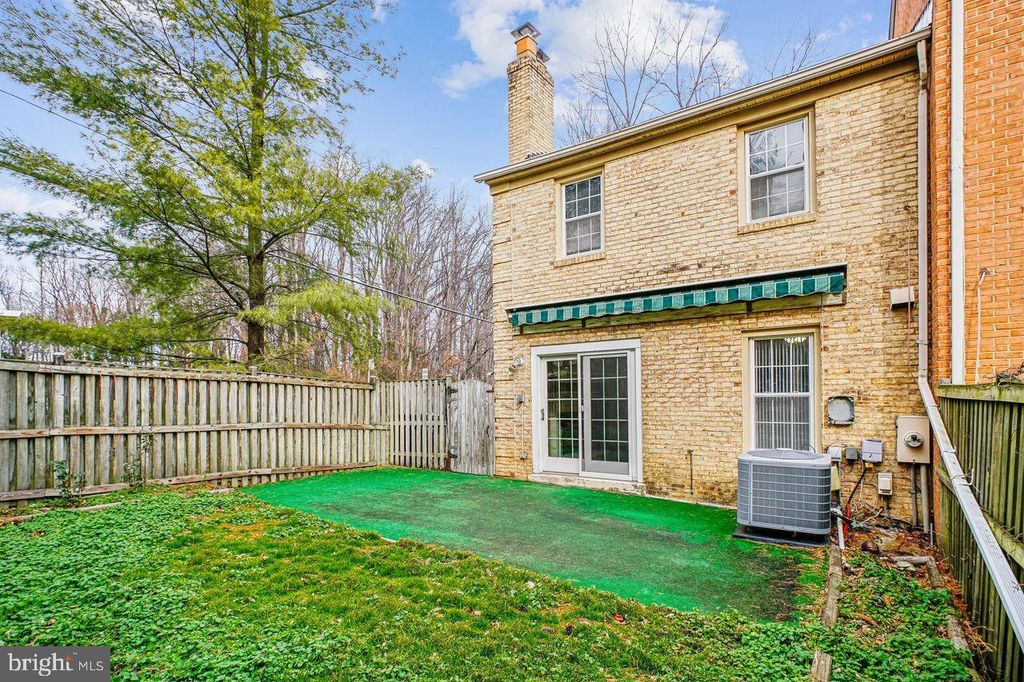 Photo of 2201 Mclean Park Road, FALLS CHURCH, VA 22043 (MLS # VAFX2286568)