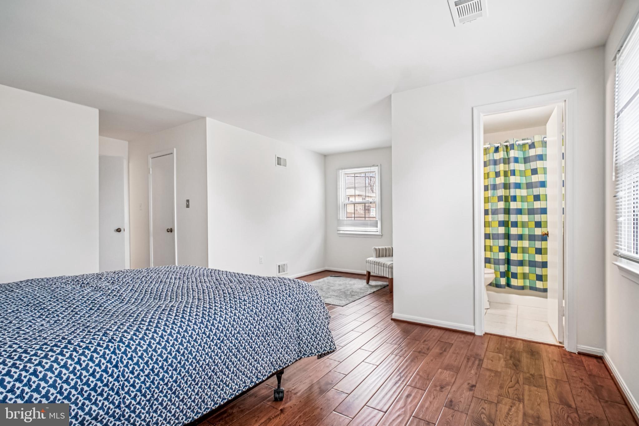 CHURCHILL SQUARE - Residential