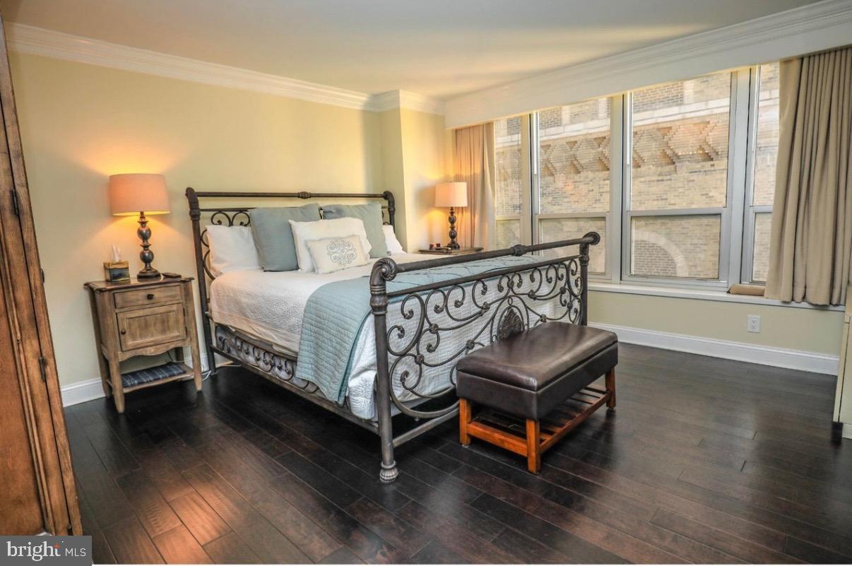 THE DORCHESTER - Residential Lease