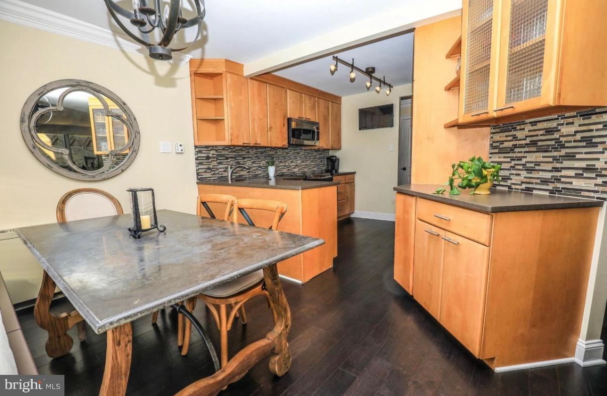 THE DORCHESTER - Residential Lease