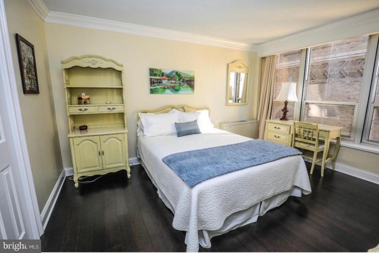 THE DORCHESTER - Residential Lease