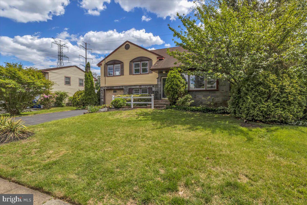 200 BOXWOOD LANE
