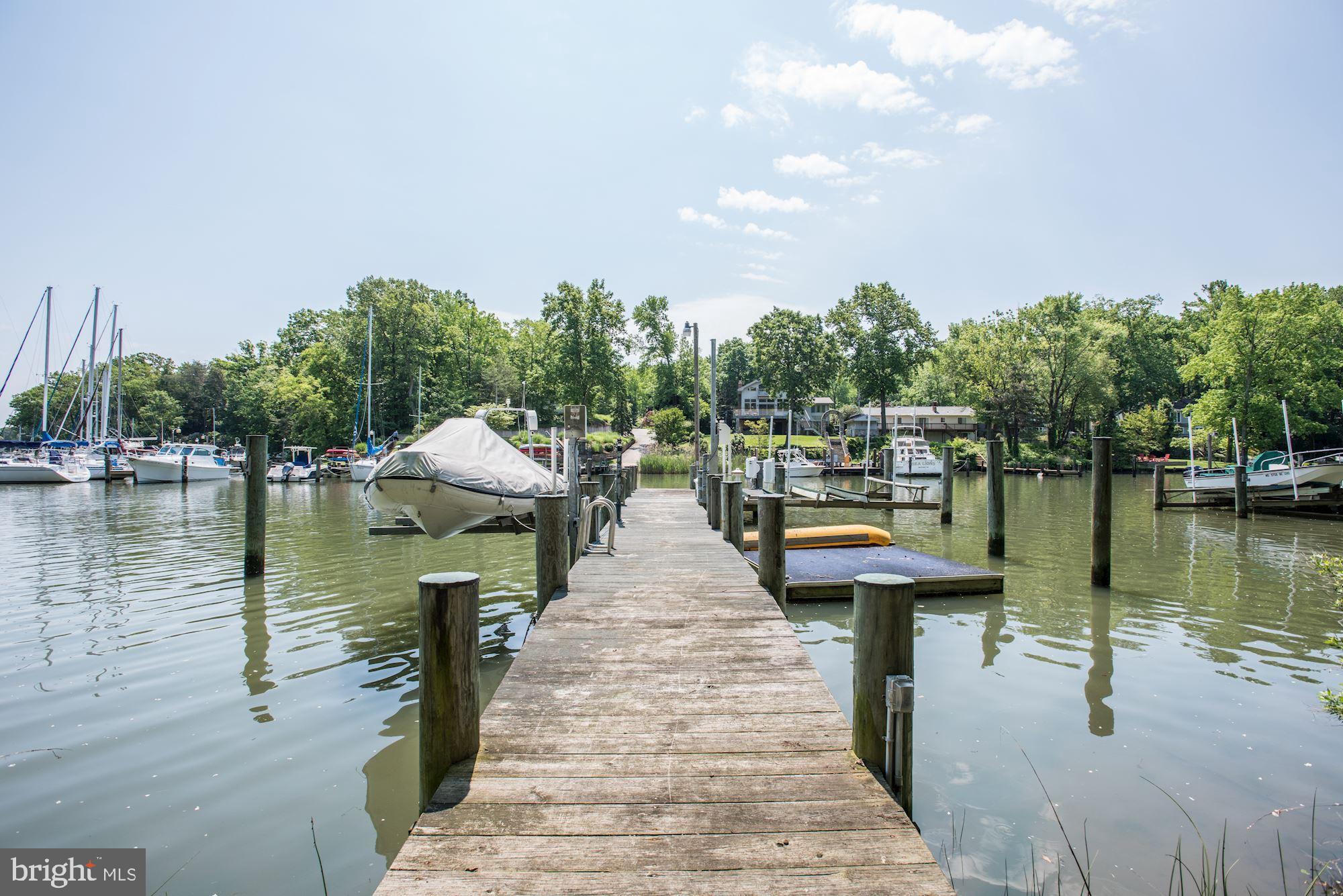 ANNAPOLIS ROADS - Residential