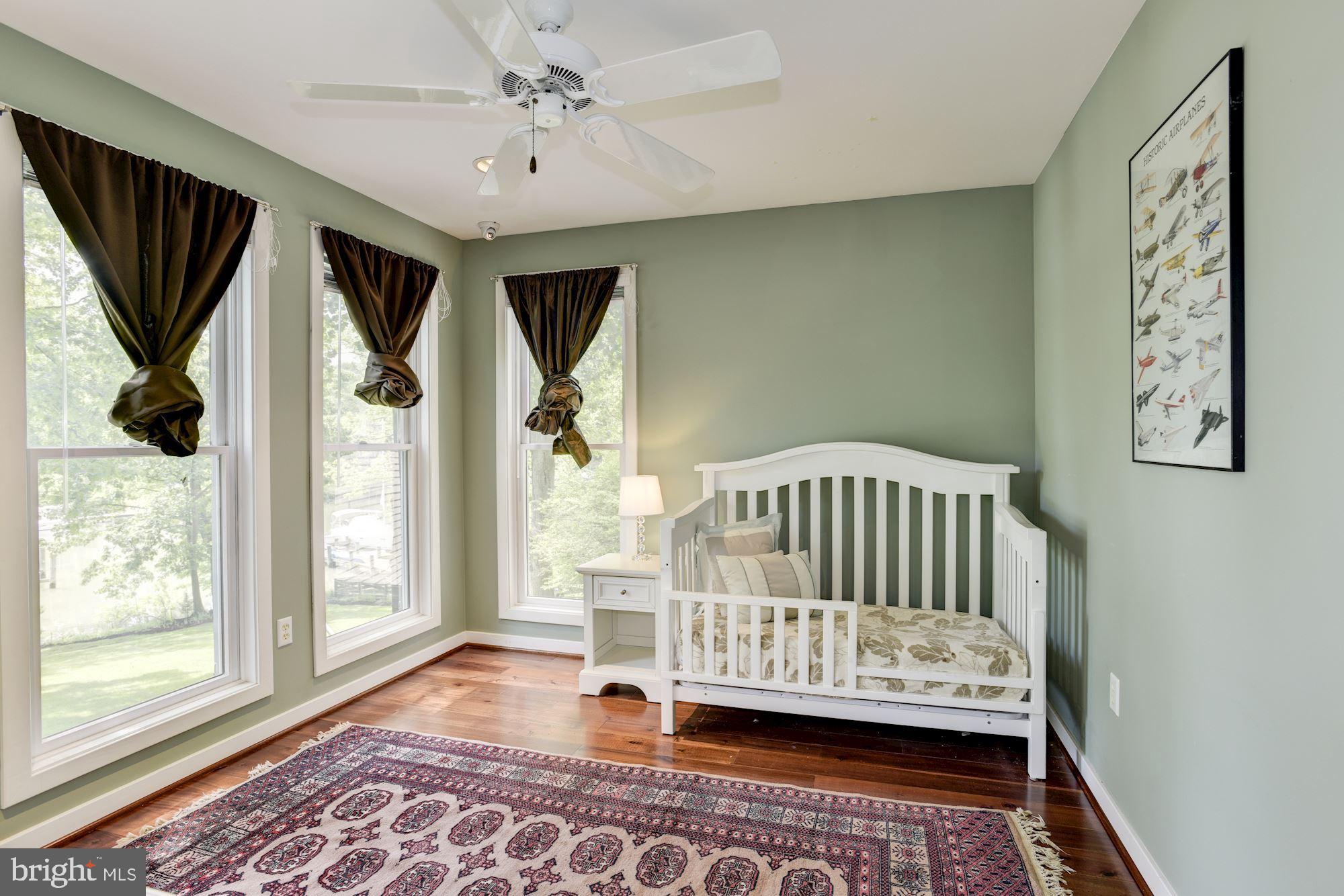 ANNAPOLIS ROADS - Residential