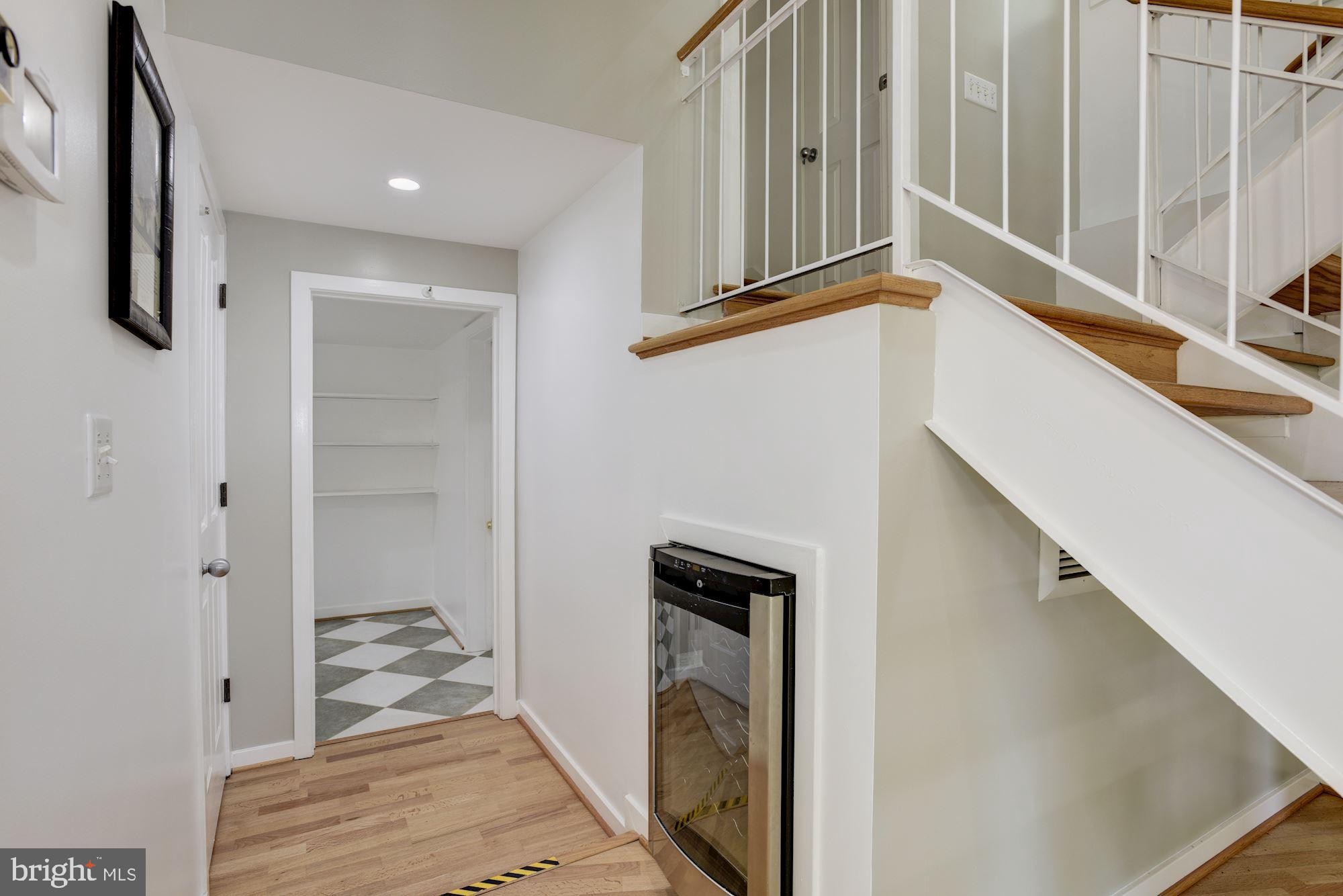 ANNAPOLIS ROADS - Residential