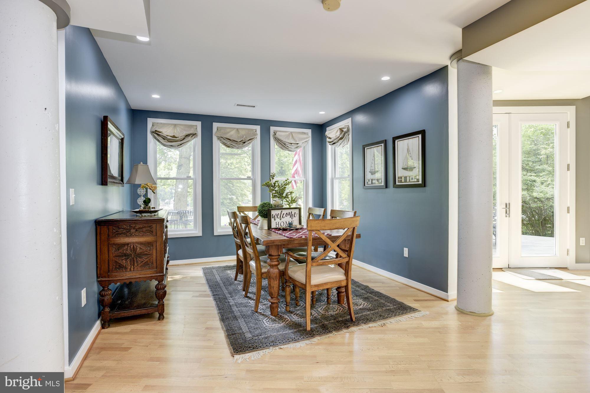 ANNAPOLIS ROADS - Residential