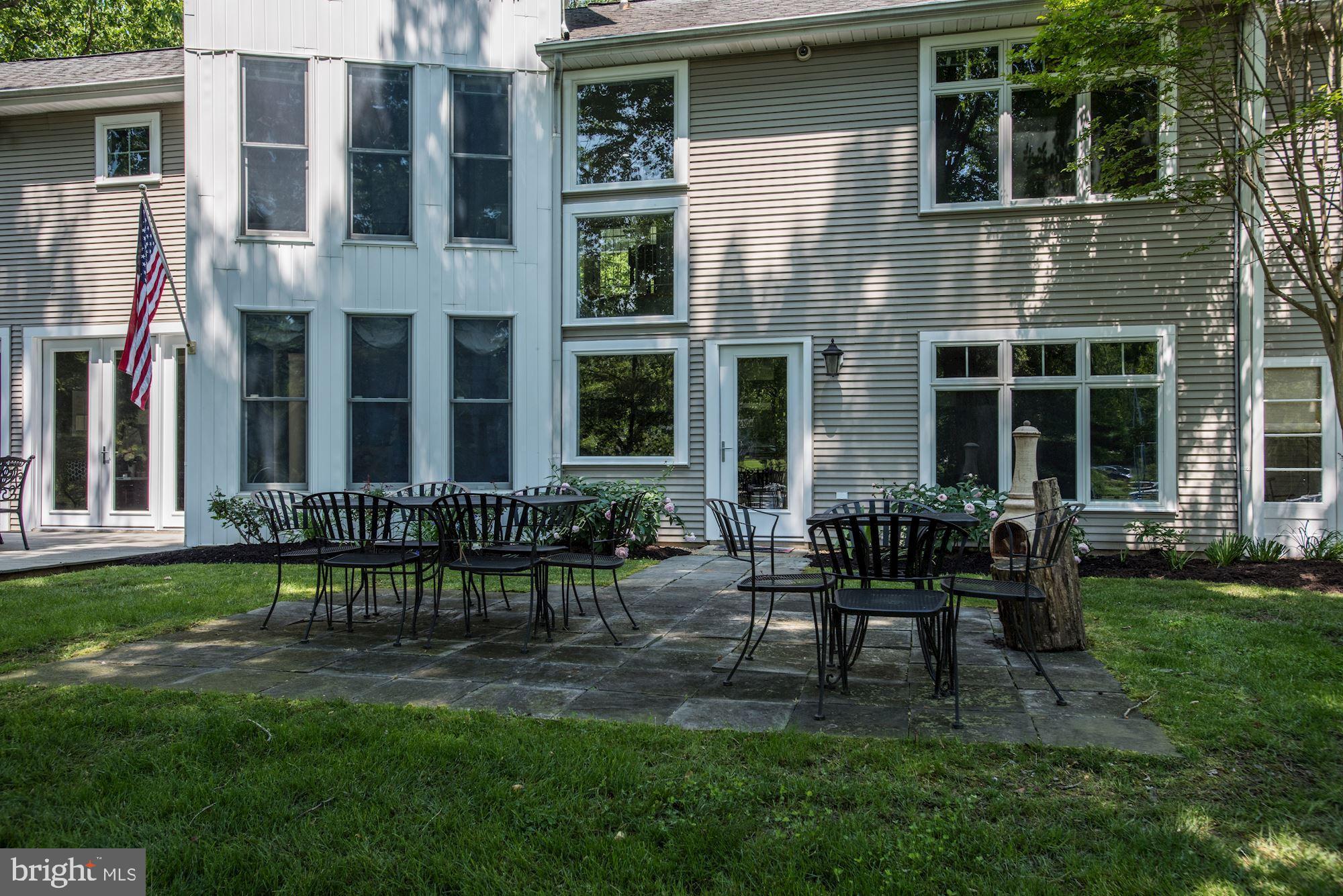 ANNAPOLIS ROADS - Residential