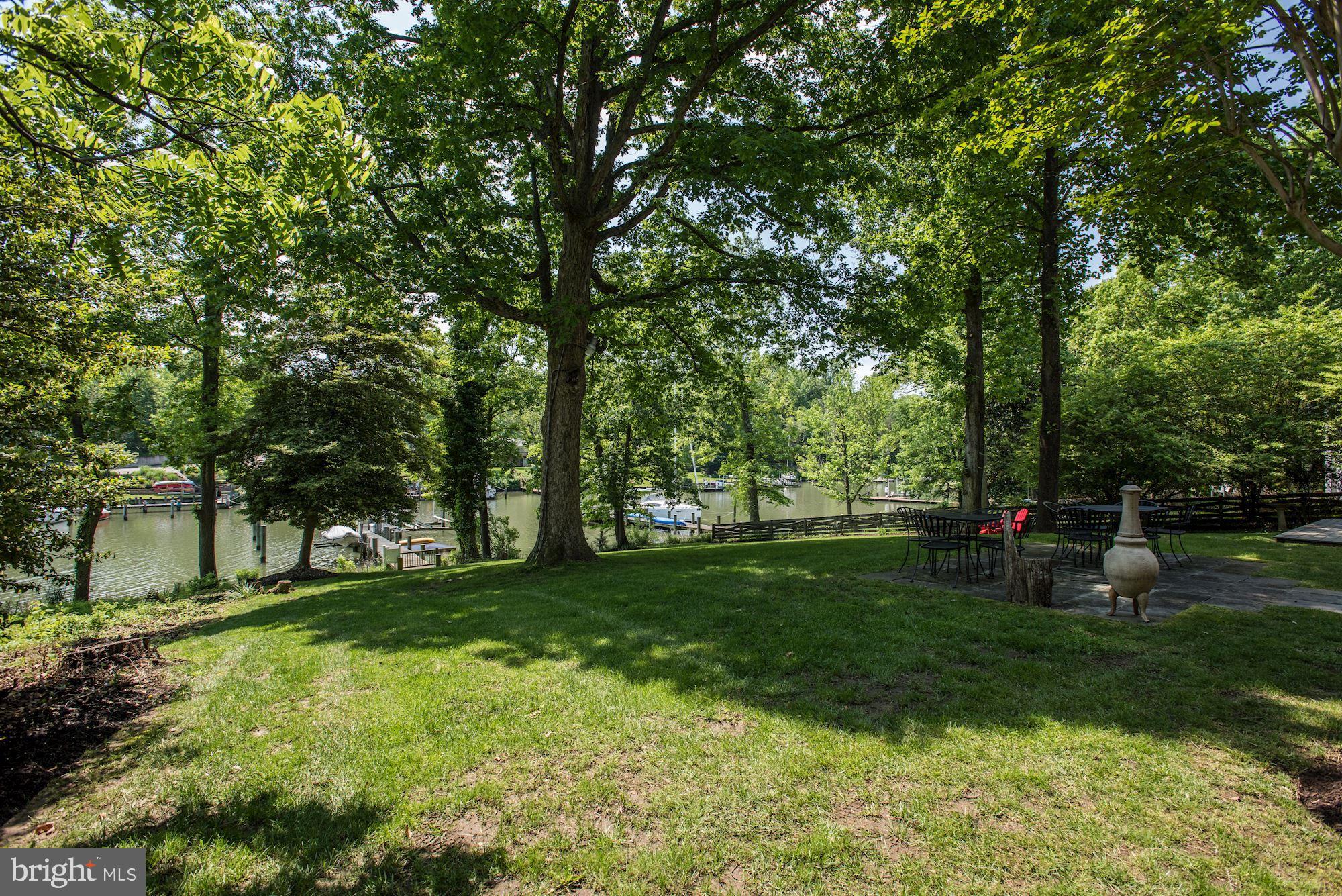 ANNAPOLIS ROADS - Residential