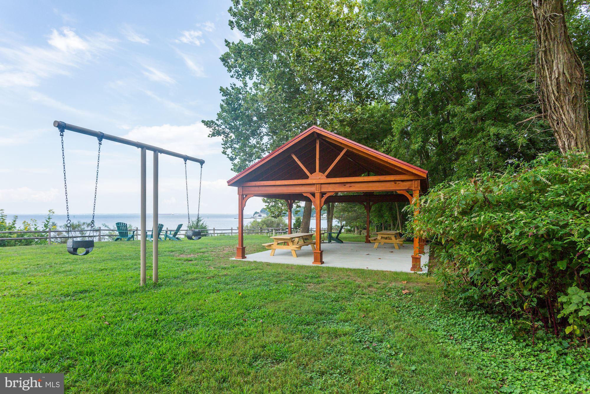 ANNAPOLIS ROADS - Residential