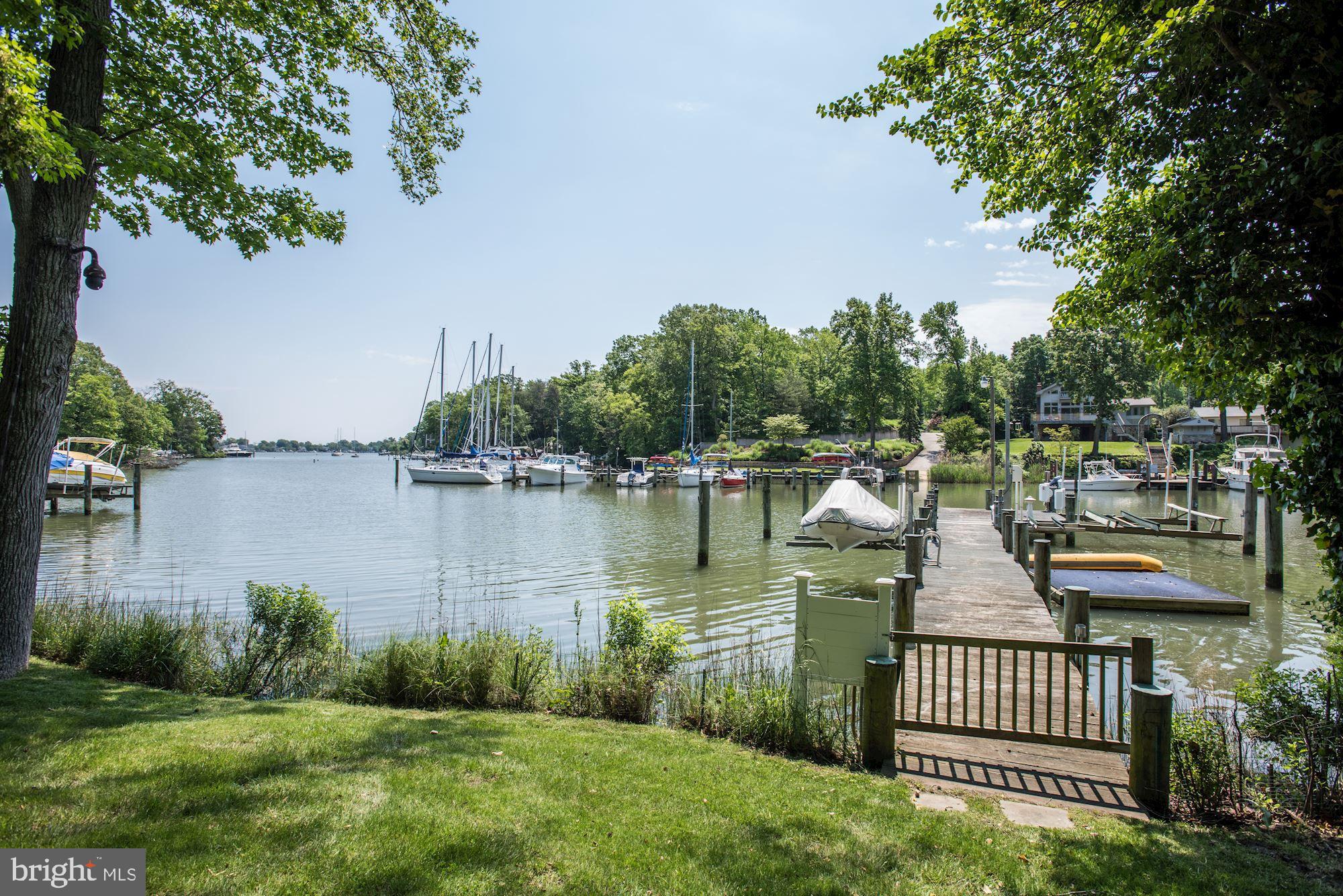 ANNAPOLIS ROADS - Residential