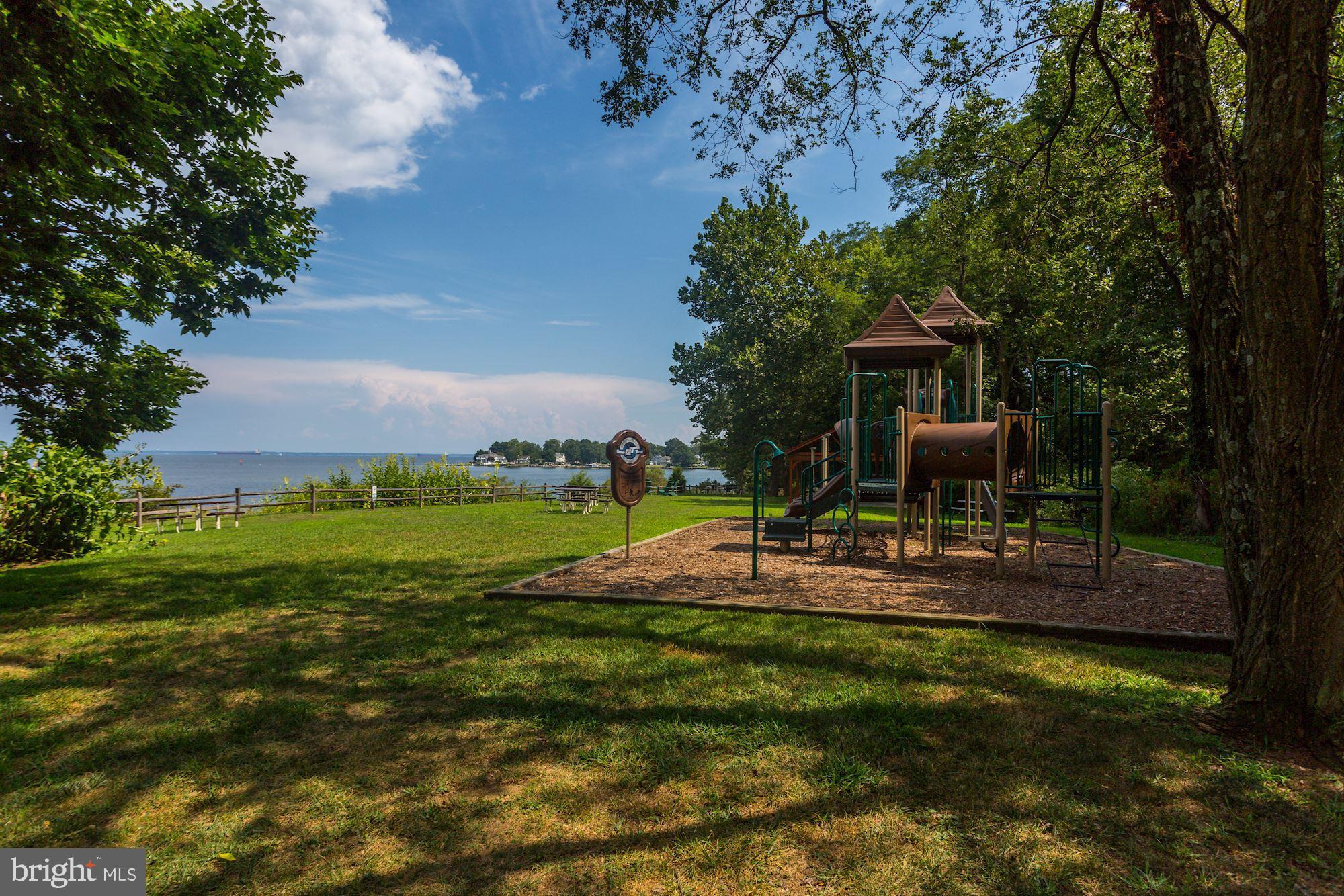 ANNAPOLIS ROADS - Residential