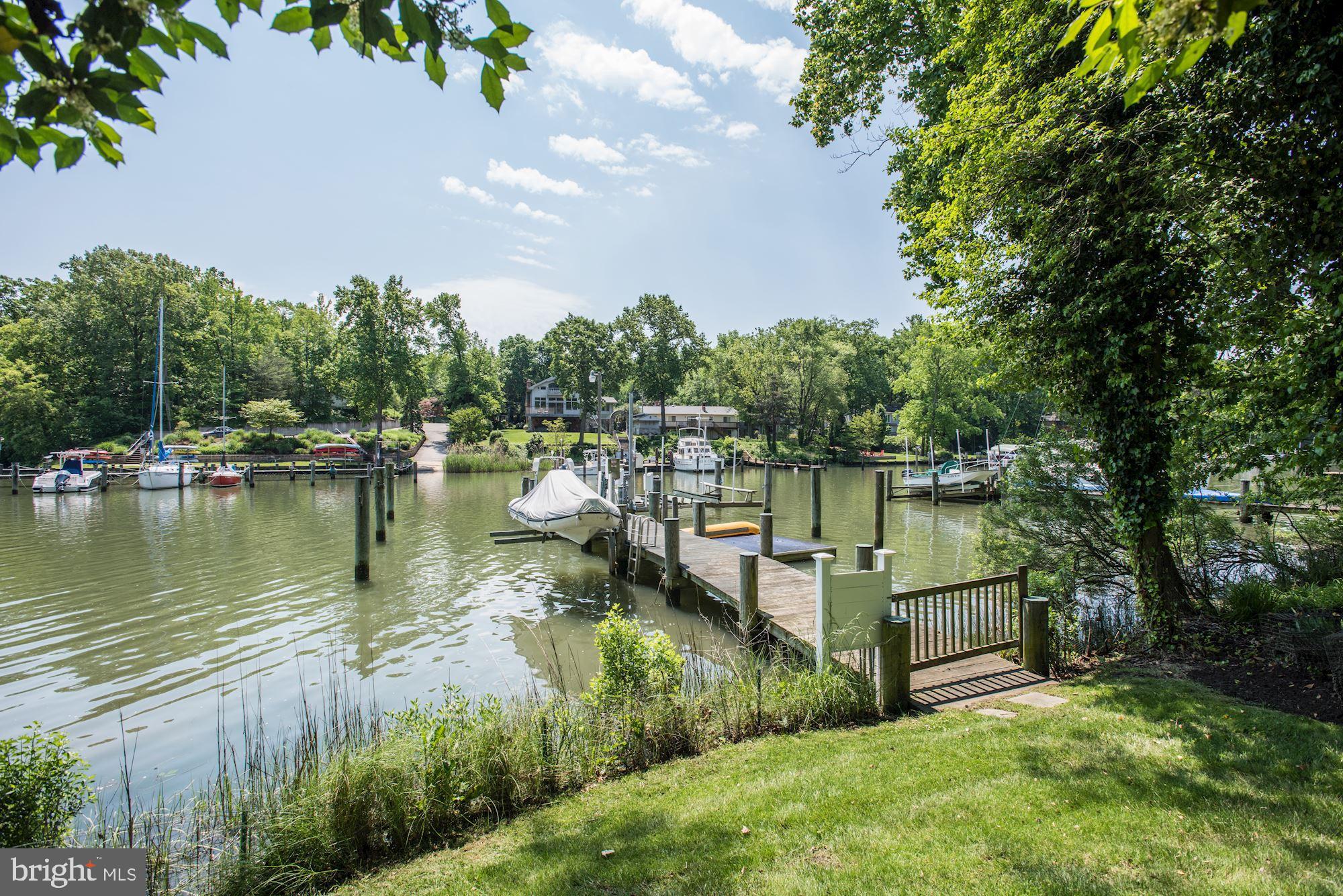 ANNAPOLIS ROADS - Residential