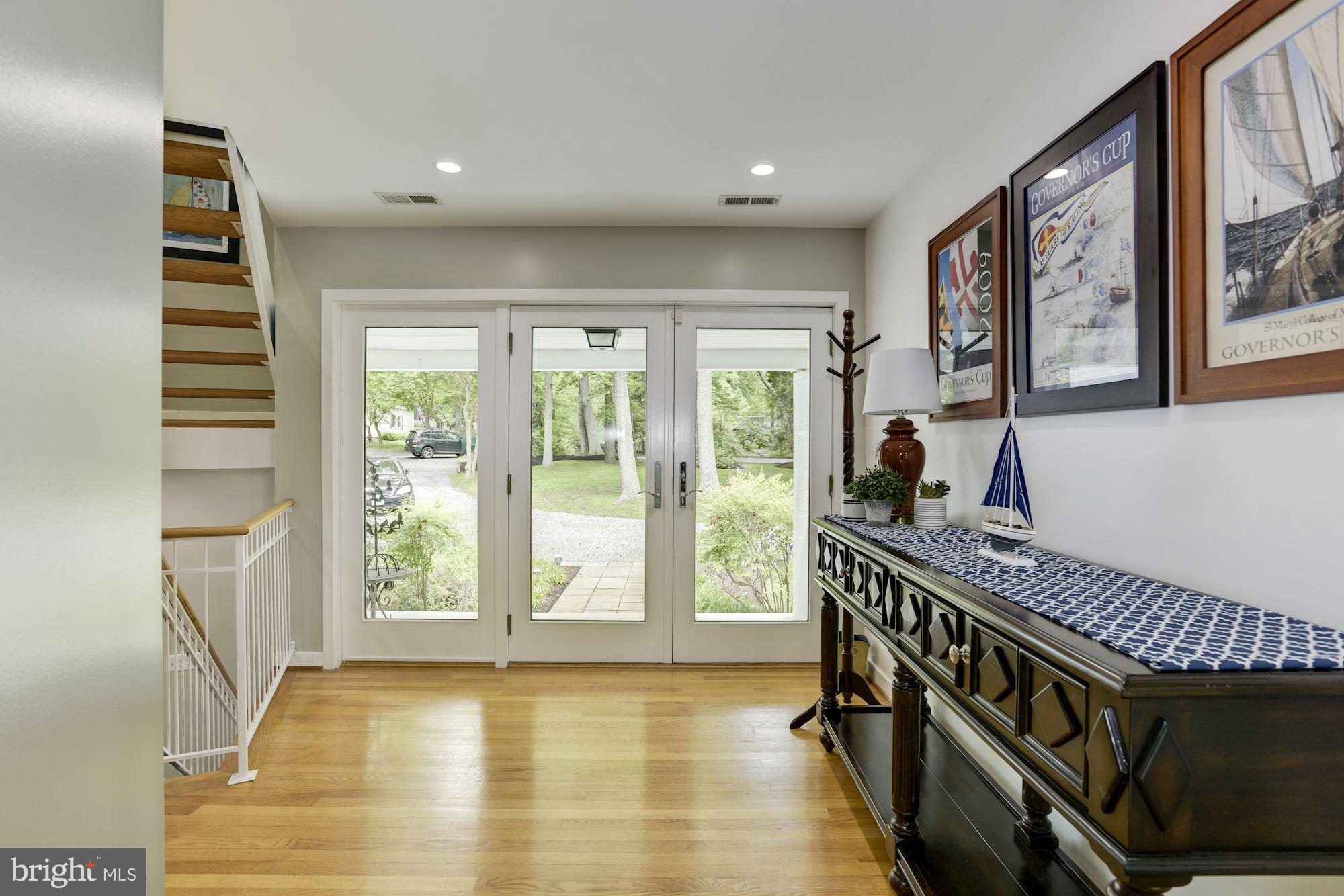 ANNAPOLIS ROADS - Residential