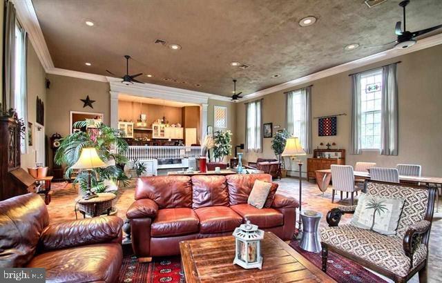 OLD MOORELAND - Residential