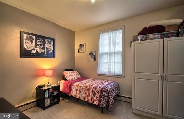 OLD MOORELAND - Residential