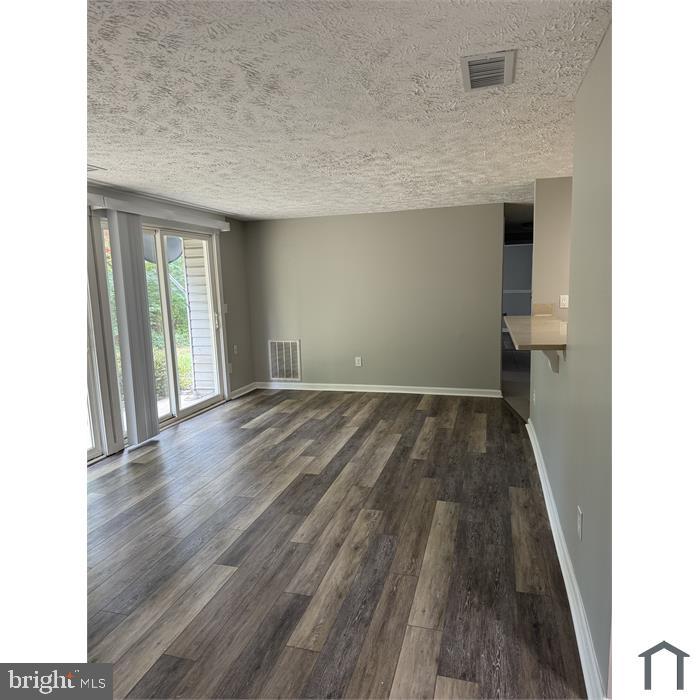 PRINCETON WOODS - Residential Lease