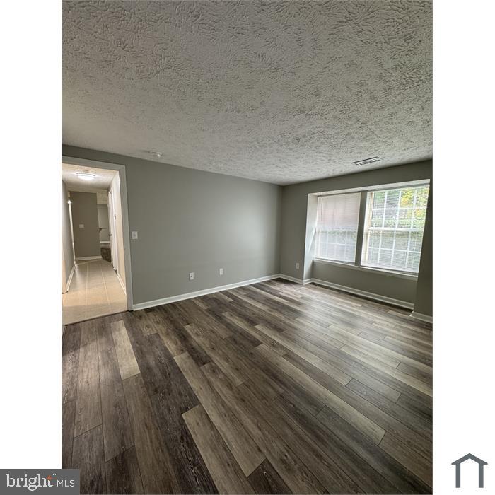 PRINCETON WOODS - Residential Lease