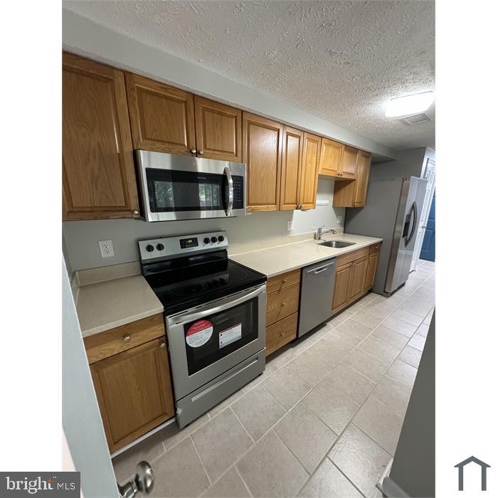 PRINCETON WOODS - Residential Lease