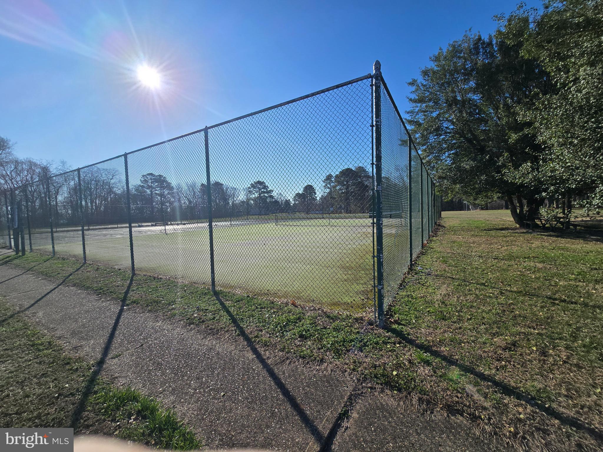 STRATFORD HARBOUR - Land