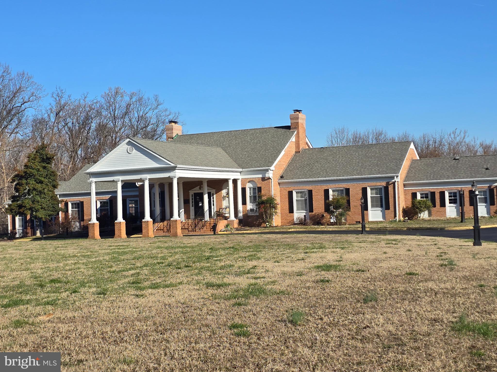 STRATFORD HARBOUR - Land