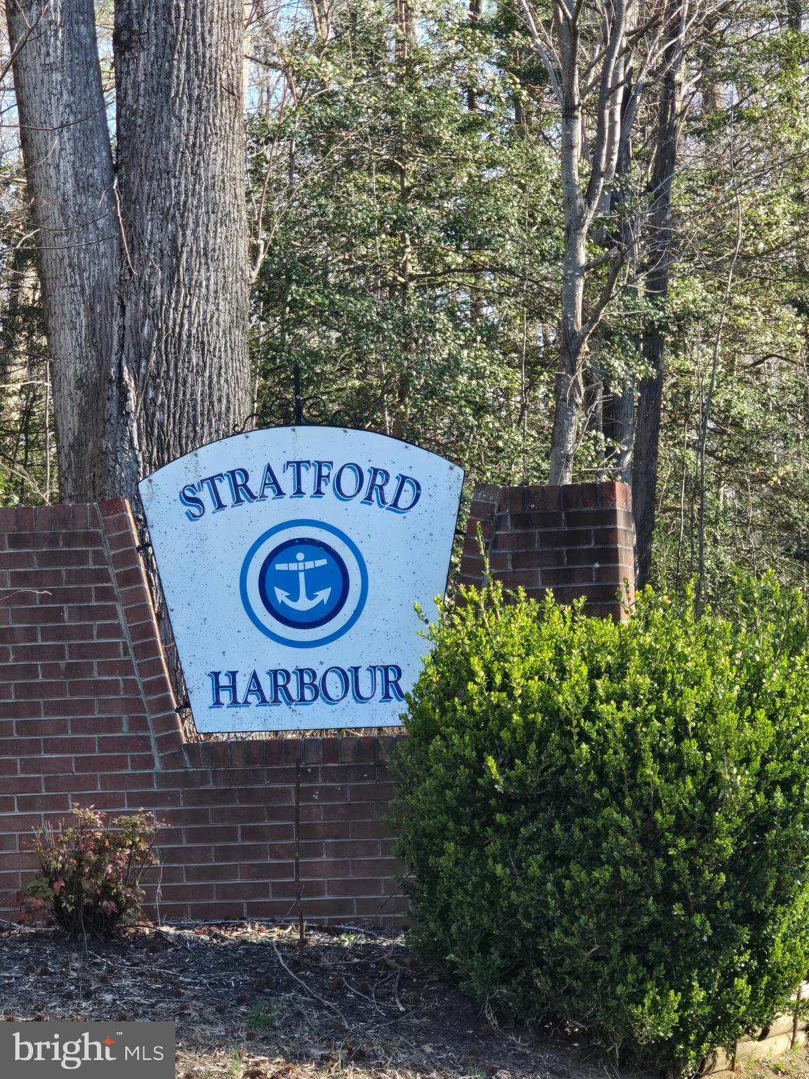 STRATFORD HARBOUR - Land