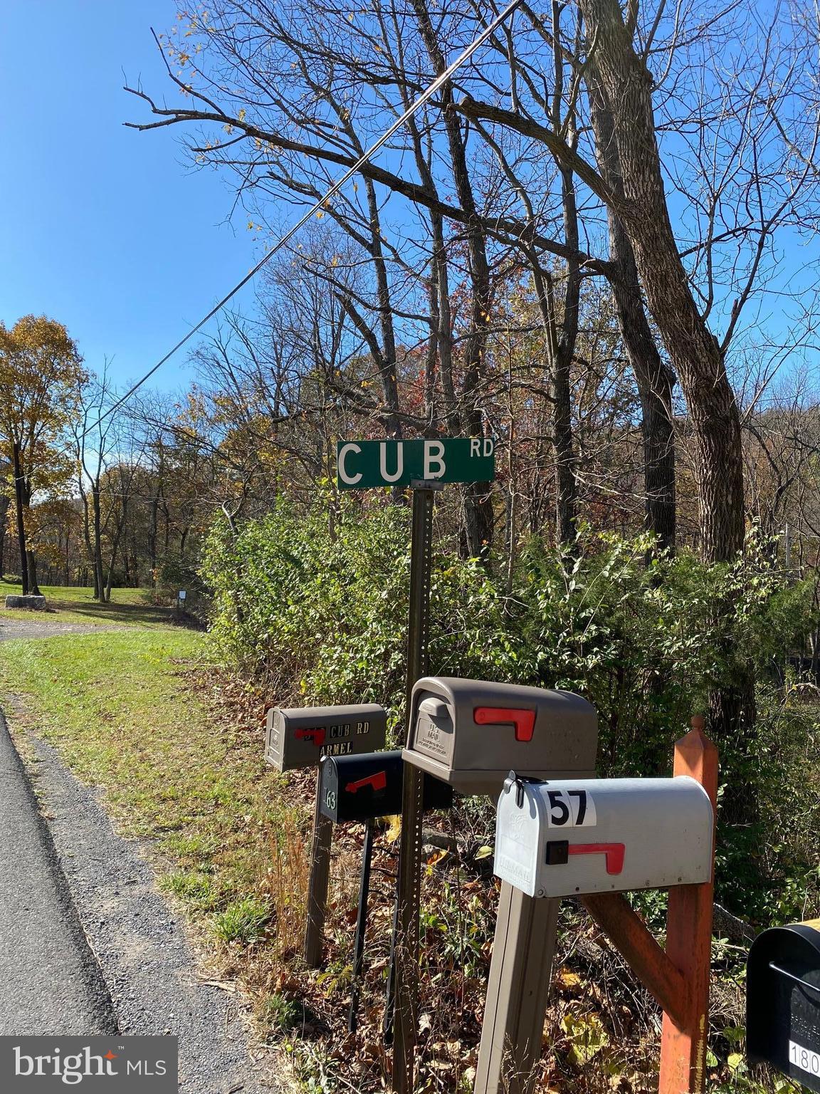 FOREST EDGE ESTATES - Land