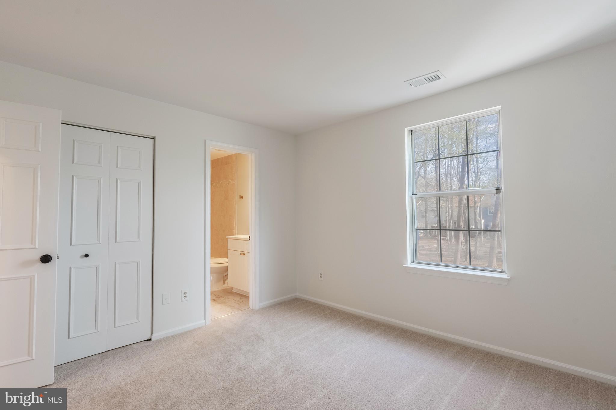 LONDON TOWN WEST - Residential