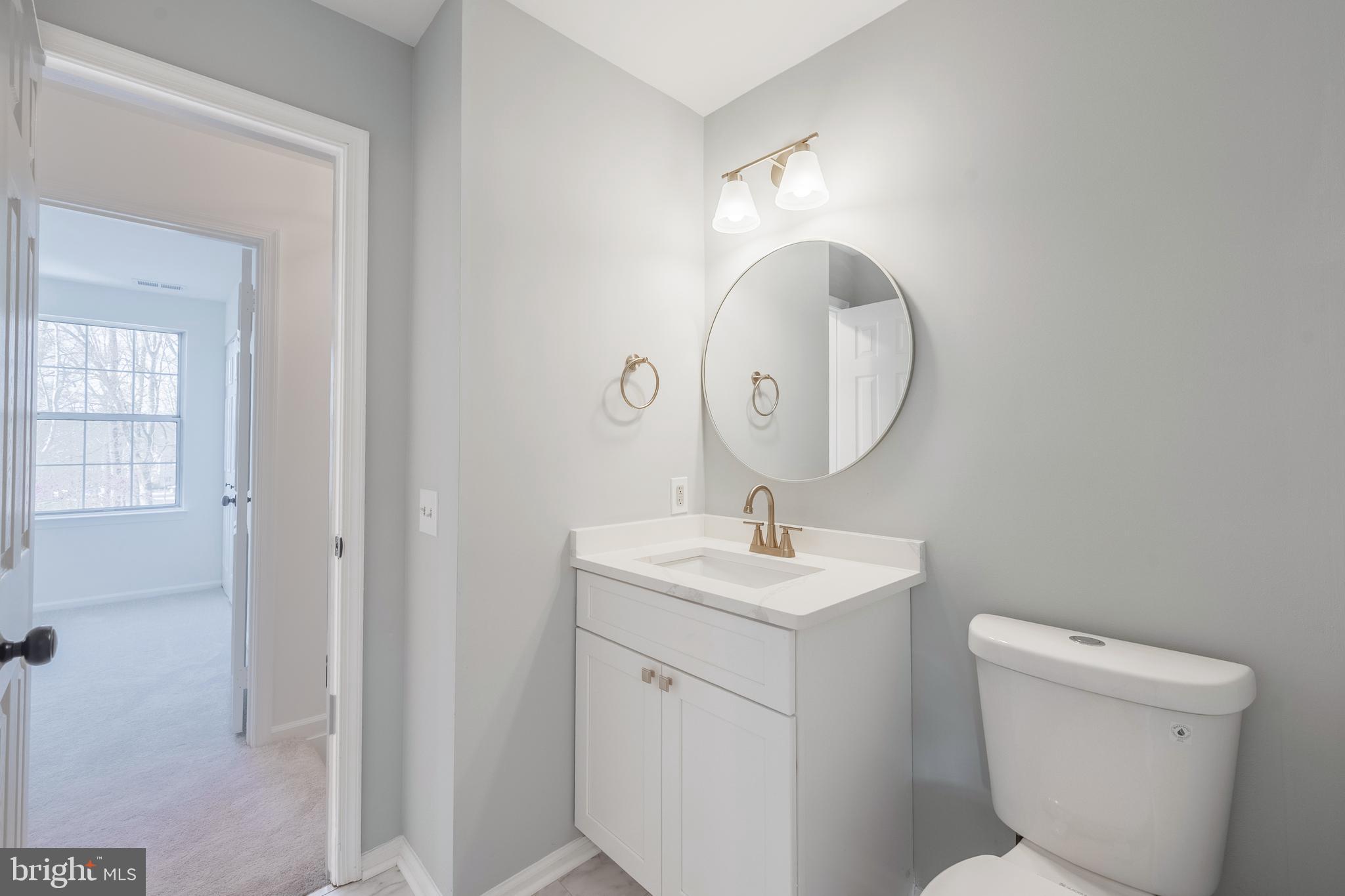 LONDON TOWN WEST - Residential