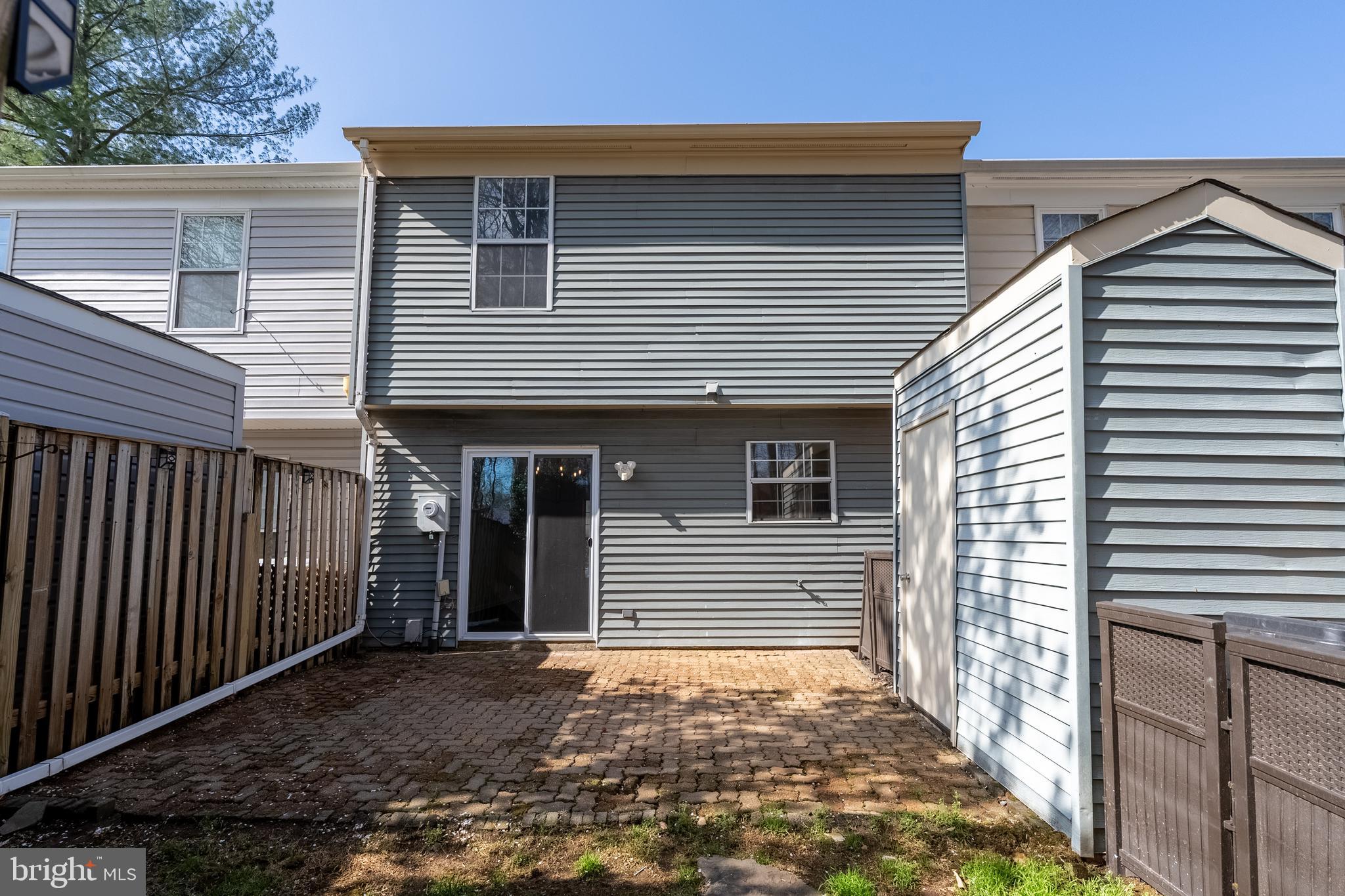 LONDON TOWN WEST - Residential