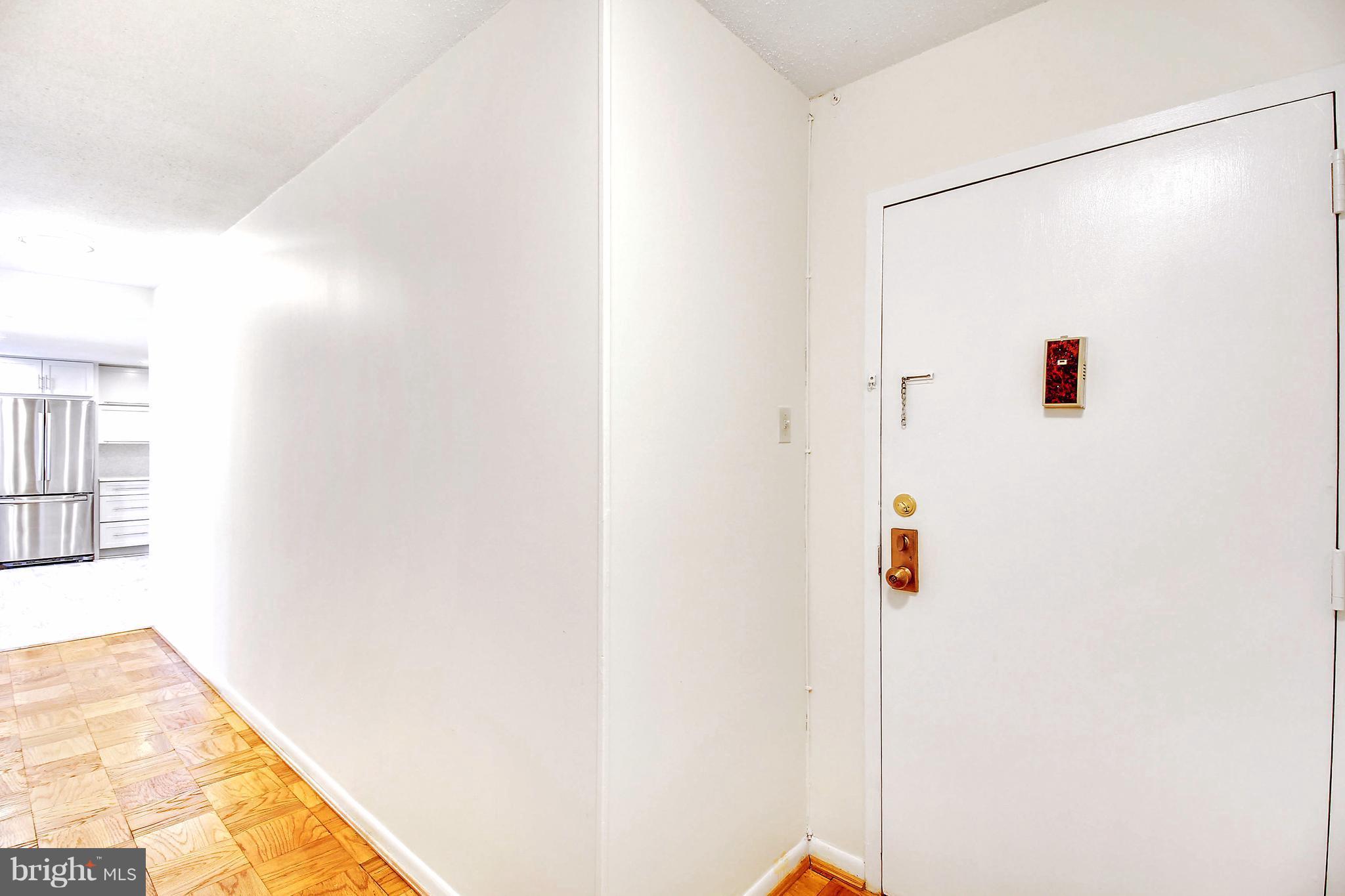 THE ELIZABETH - Residential Lease