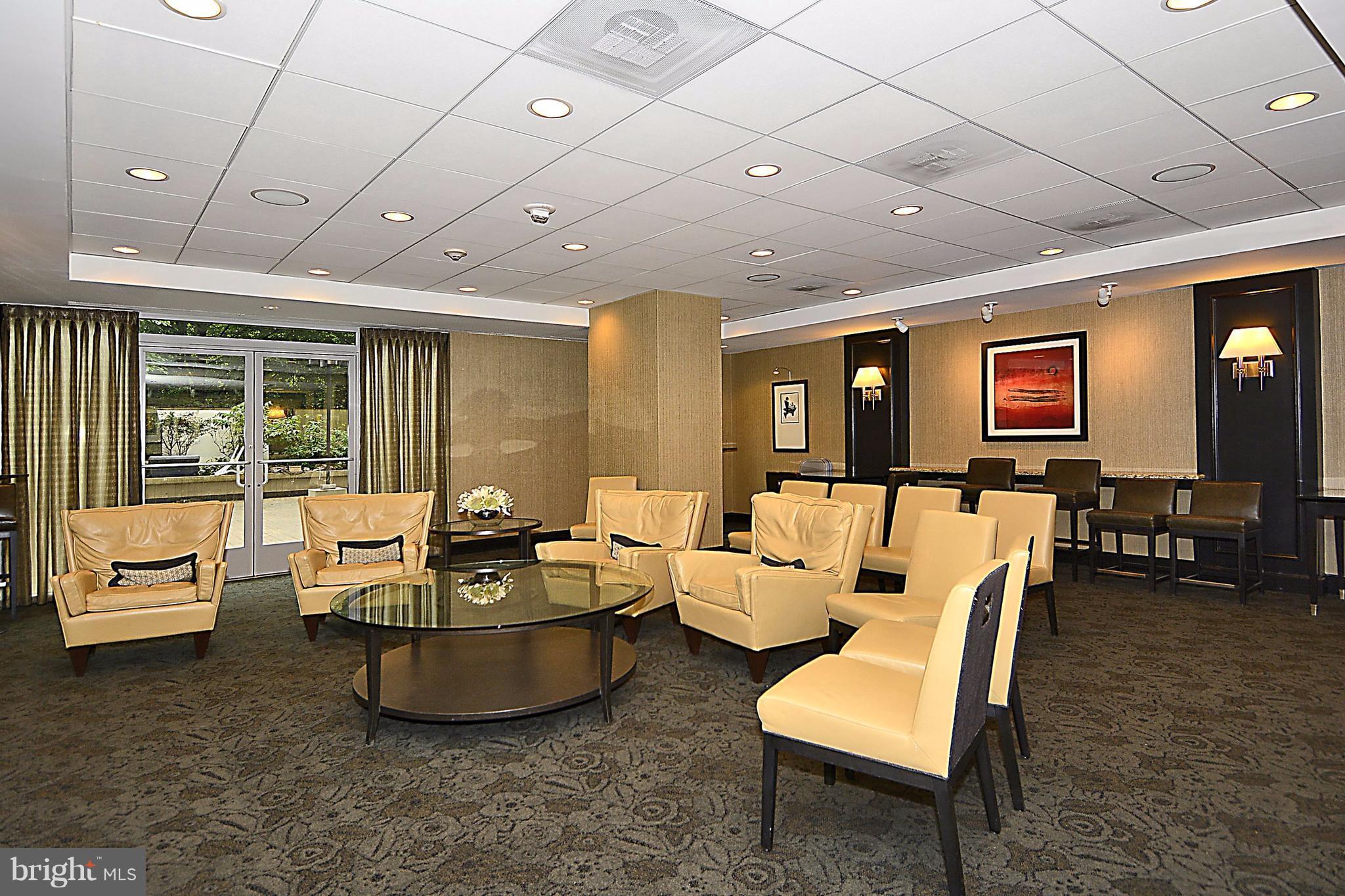 THE ELIZABETH - Residential Lease