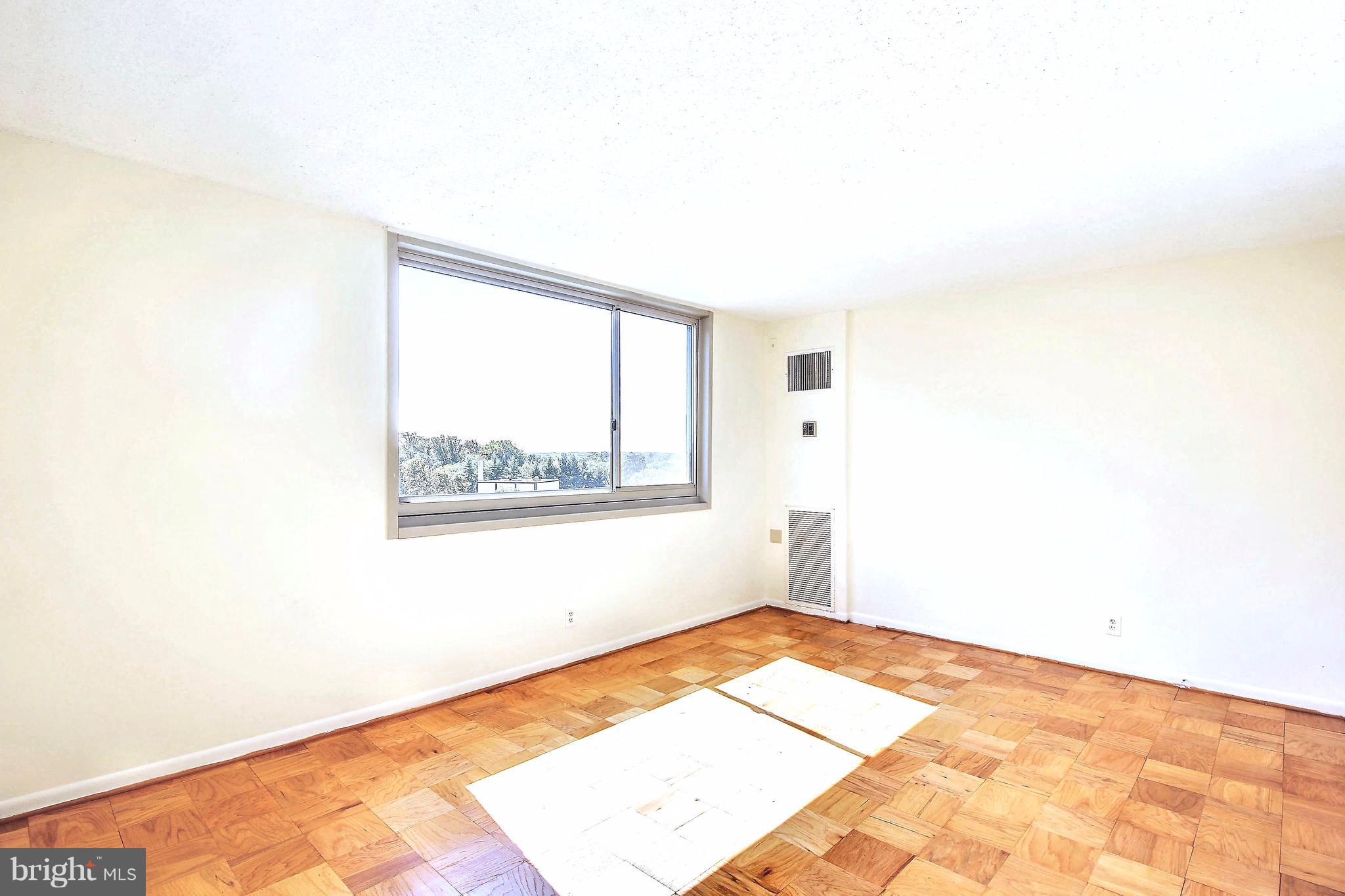 THE ELIZABETH - Residential Lease