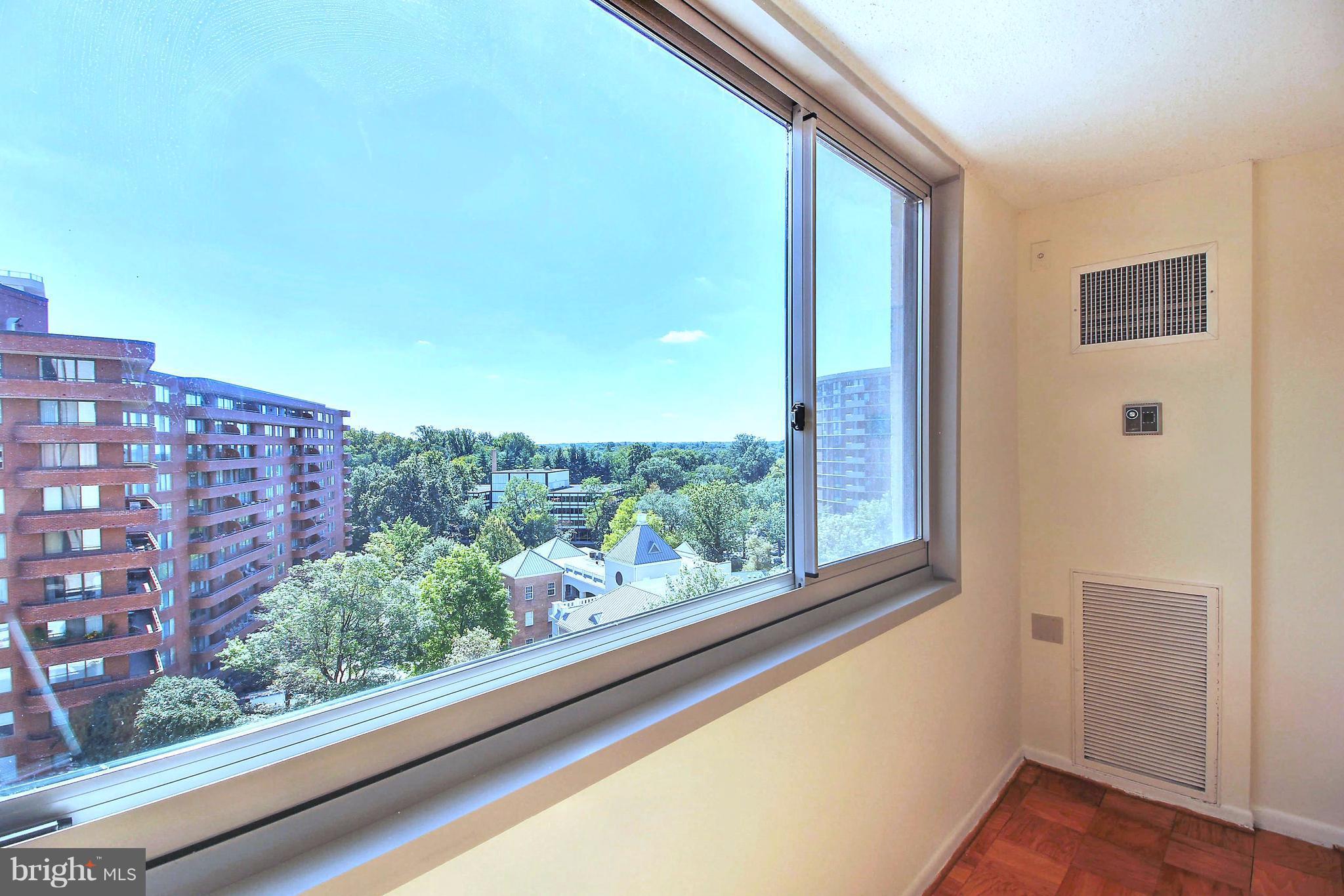 THE ELIZABETH - Residential Lease