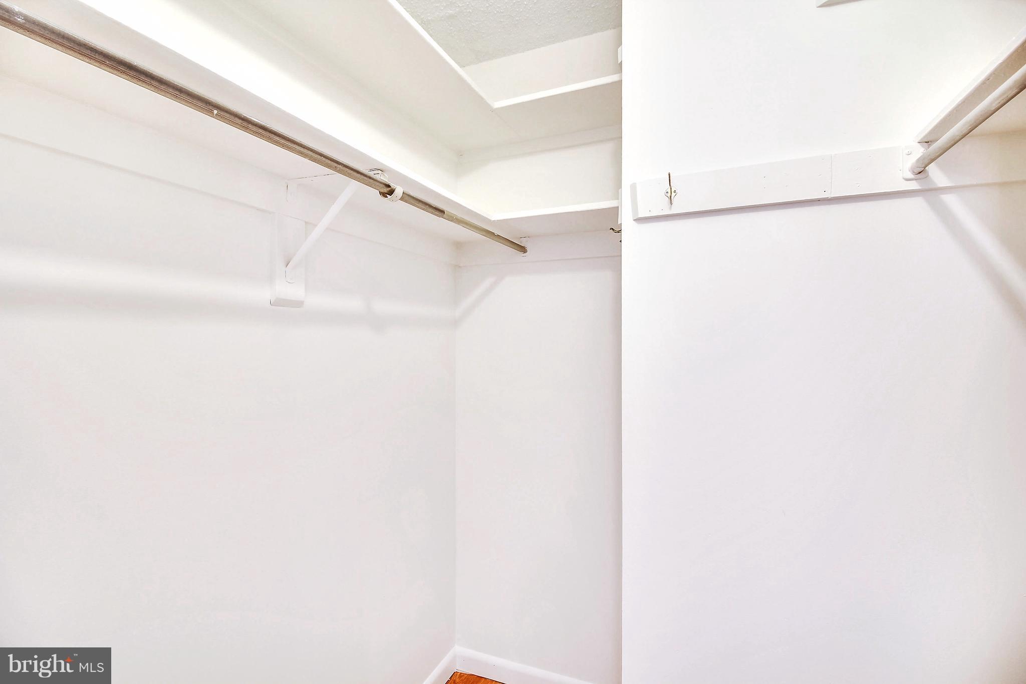 THE ELIZABETH - Residential Lease