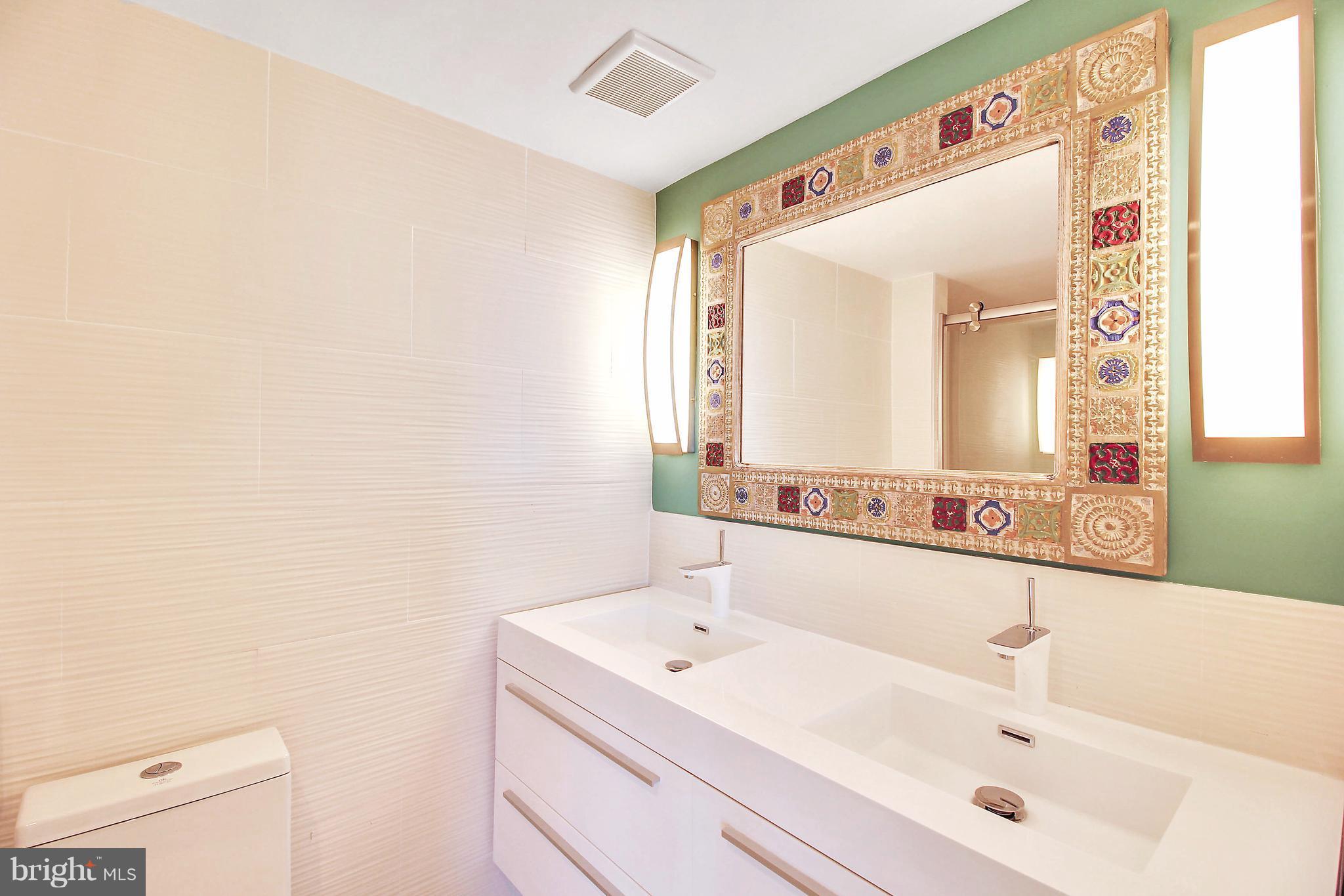 THE ELIZABETH - Residential Lease