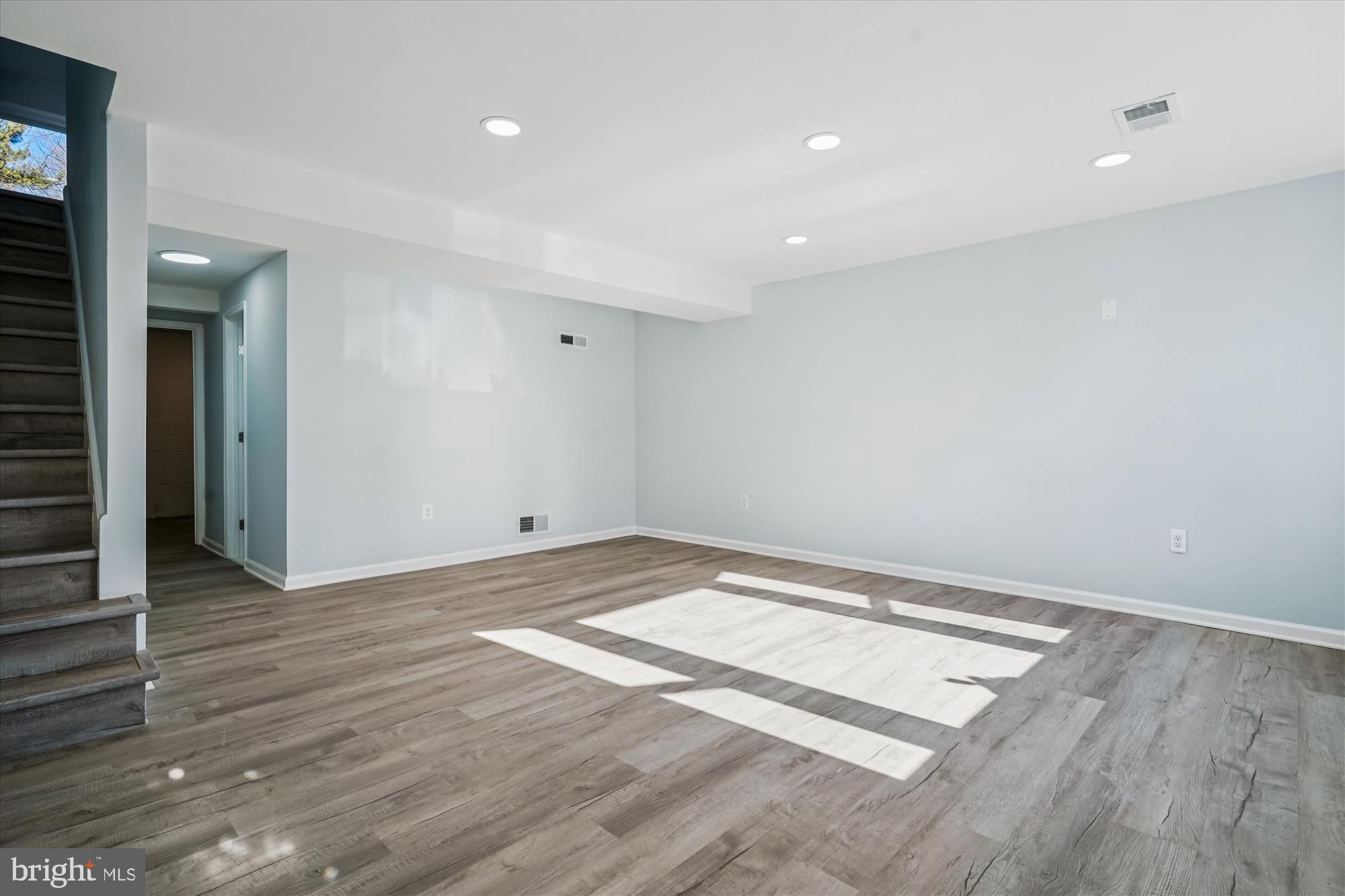 3258 BIRCHDALE SQUARE