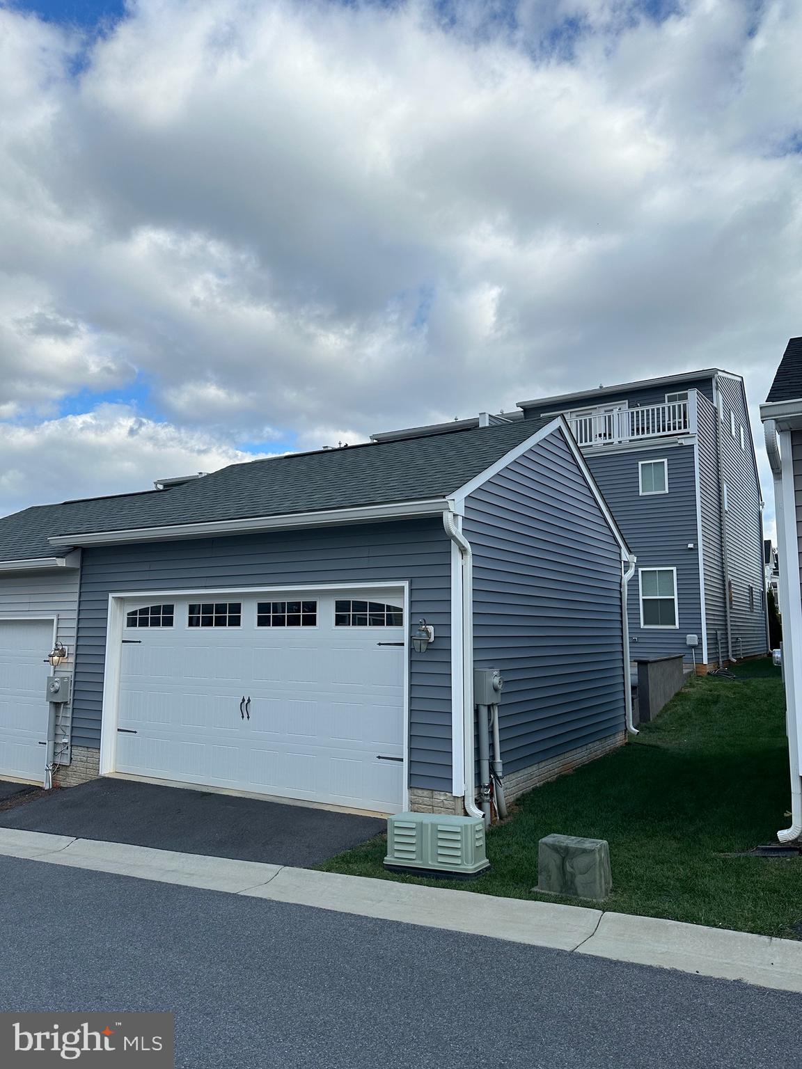 GAMBRILL VIEW - Residential