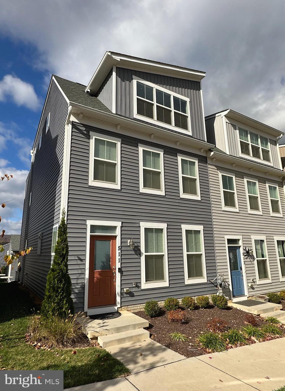 GAMBRILL VIEW - Residential