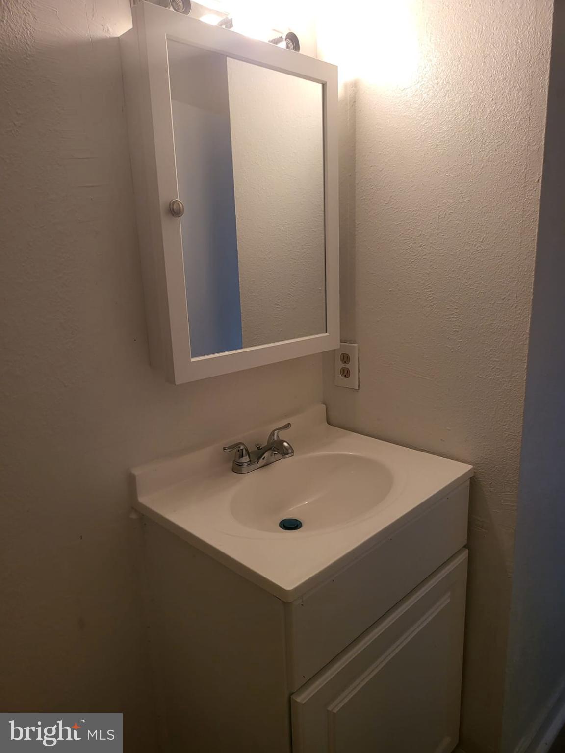 DOWNTOWN - Residential Lease